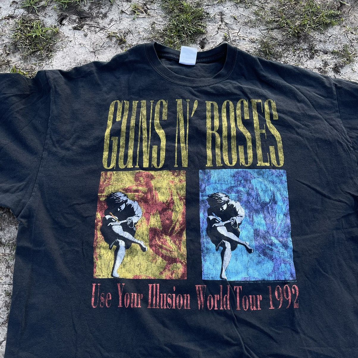 Vintage Vintage 90s Guns N Roses Band Tee Sun Faded Grunge Slim XL Size US XL / EU 56 / 4 - 5 Thumbnail