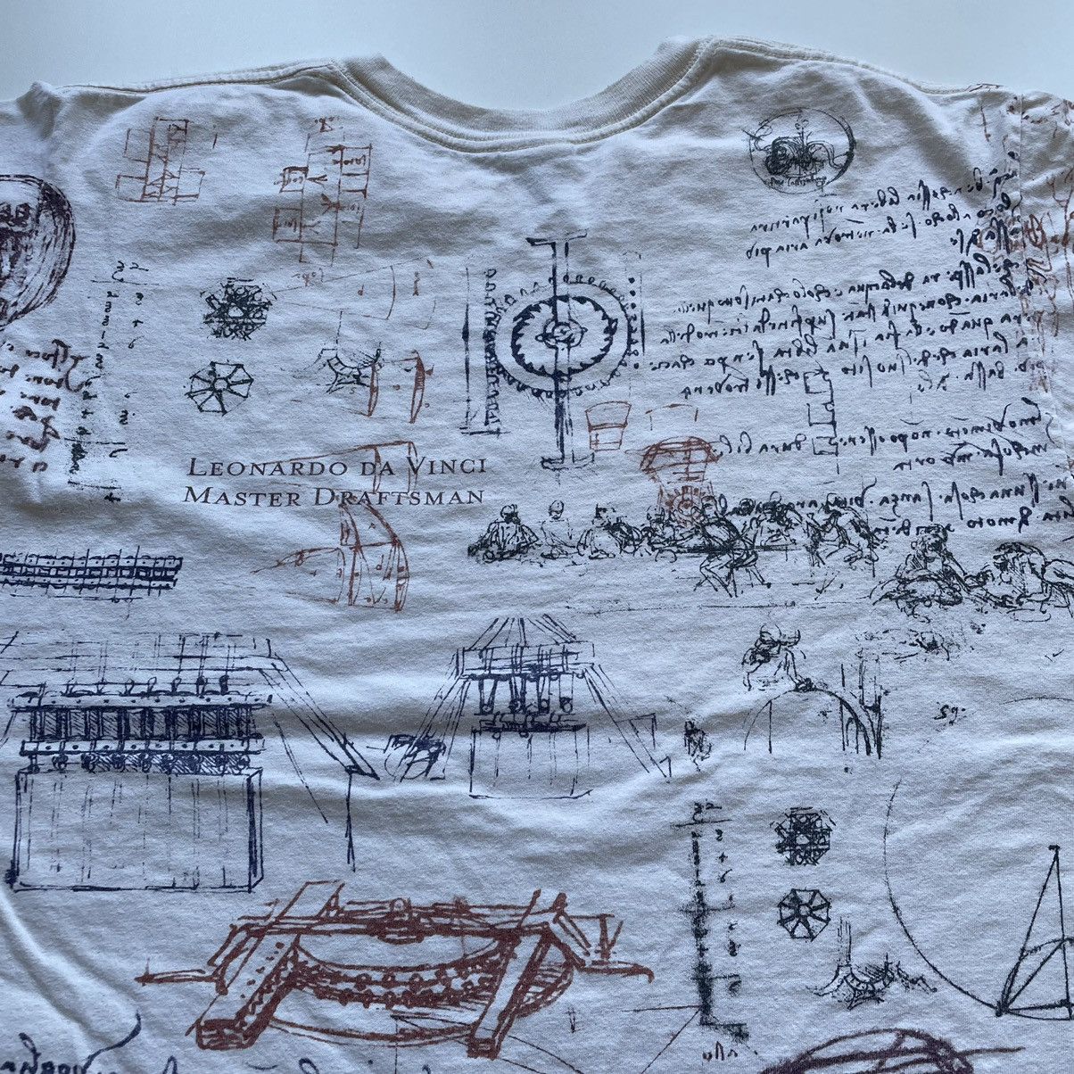 Vintage Vintage 90s Leonardo Da Vinci Art All Over Print T Shirt Size US L / EU 52-54 / 3 - 4 Thumbnail