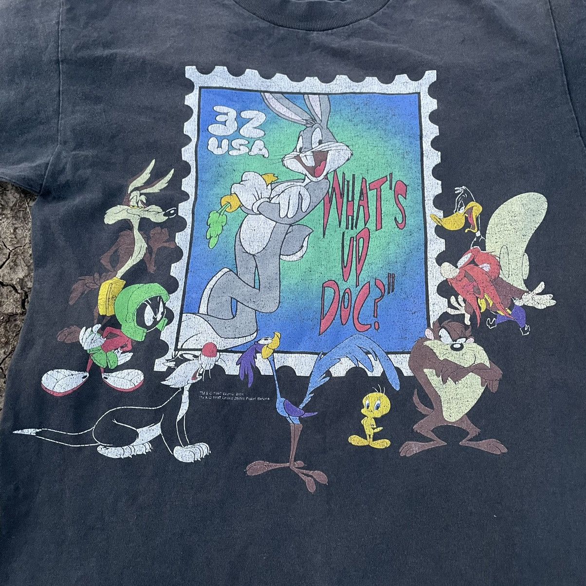 Vintage Vintage 90s Graphic Tee Looney Tunes Character Print Faded B Size US L / EU 52-54 / 3 - 6 Thumbnail