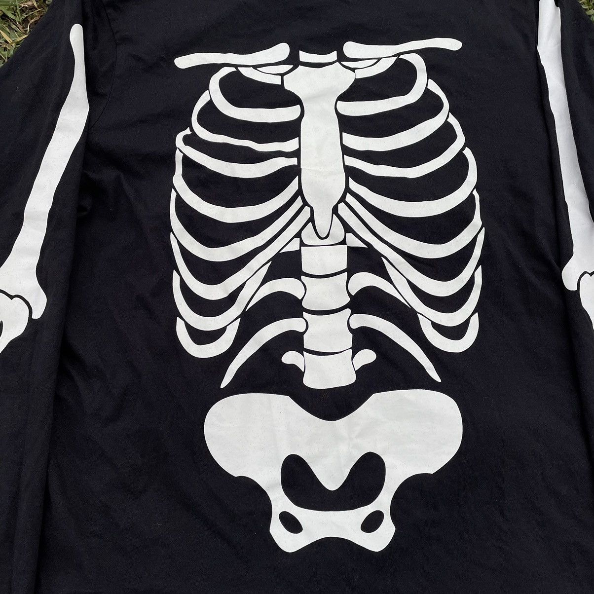 Vintage Vintage Y2K 90s Skeleton Graphic Tee Grunge Dark Baggy L Size US L / EU 52-54 / 3 - 5 Thumbnail
