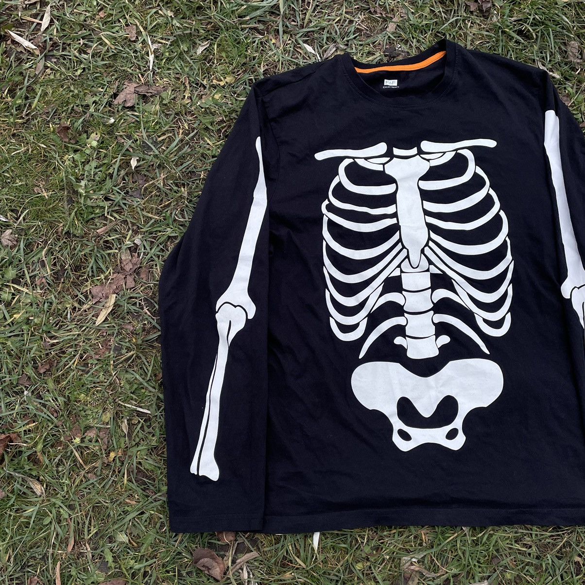 Vintage Vintage Y2K 90s Skeleton Graphic Tee Grunge Dark Baggy L Size US L / EU 52-54 / 3 - 4 Thumbnail