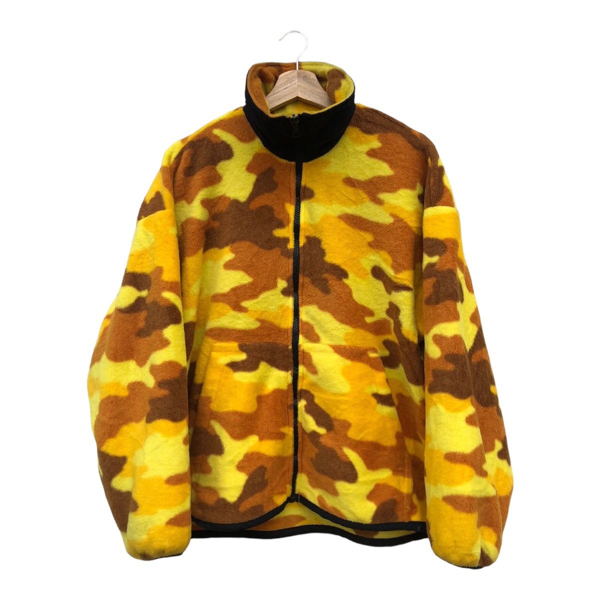 image of Ellesse Cherpa Fleece Jacket Camo Multicolor in Yellow, Men's (Size Medium)