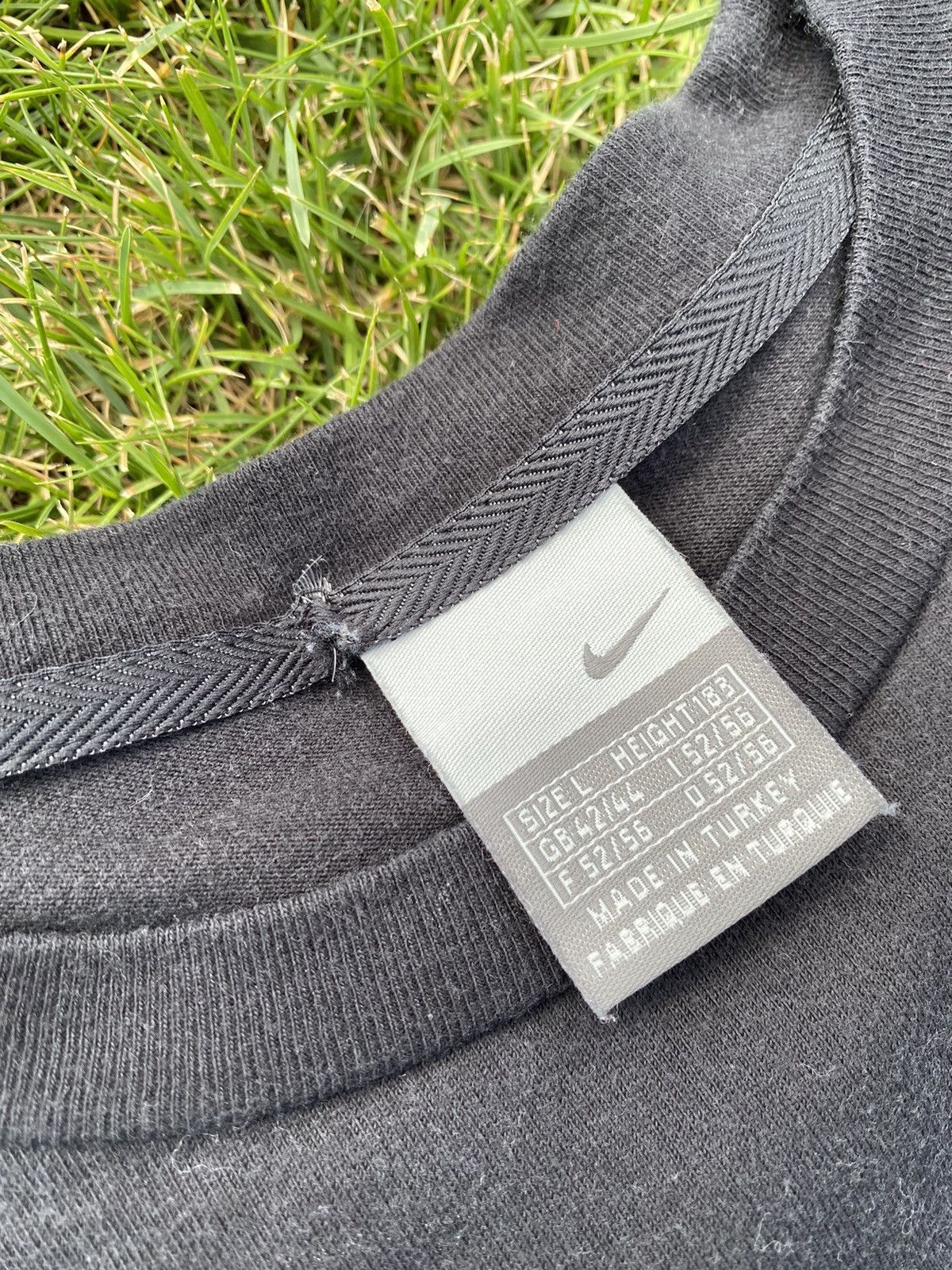 Vintage Nike football 00s vintage soccer tshirt Size US L / EU 52-54 / 3 - 2 Thumbnail