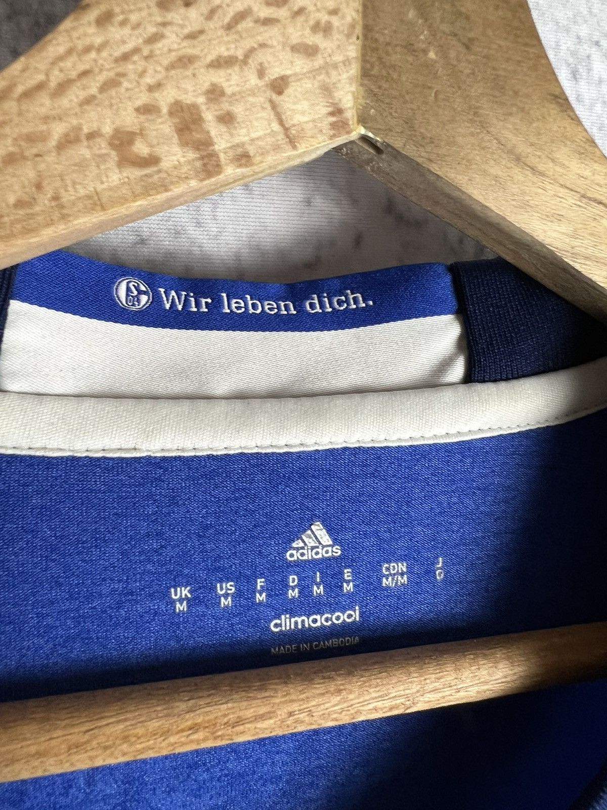 Adidas Adidas vintage FC Schalke 04 soccer jersey Size US M / EU 48-50 / 2 - 3 Thumbnail