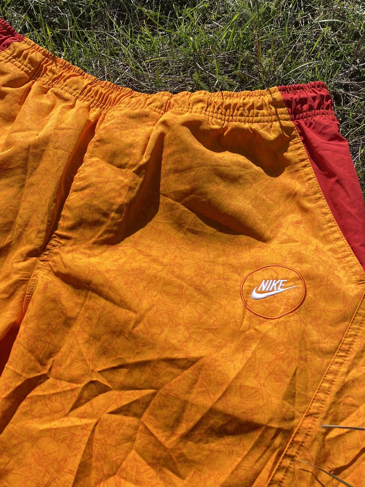 Nike Vintage Nike shorts streetwear swoosh casual y2k size L Size US 34 / EU 50 - 2 Thumbnail