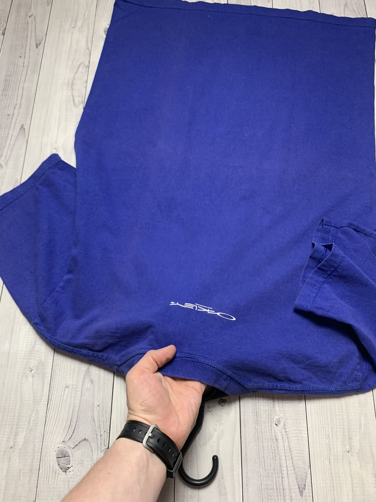 Oakley × Vintage Vintage tee Oakle big logo blue size m Size US M / EU 48-50 / 2 - 6 Thumbnail