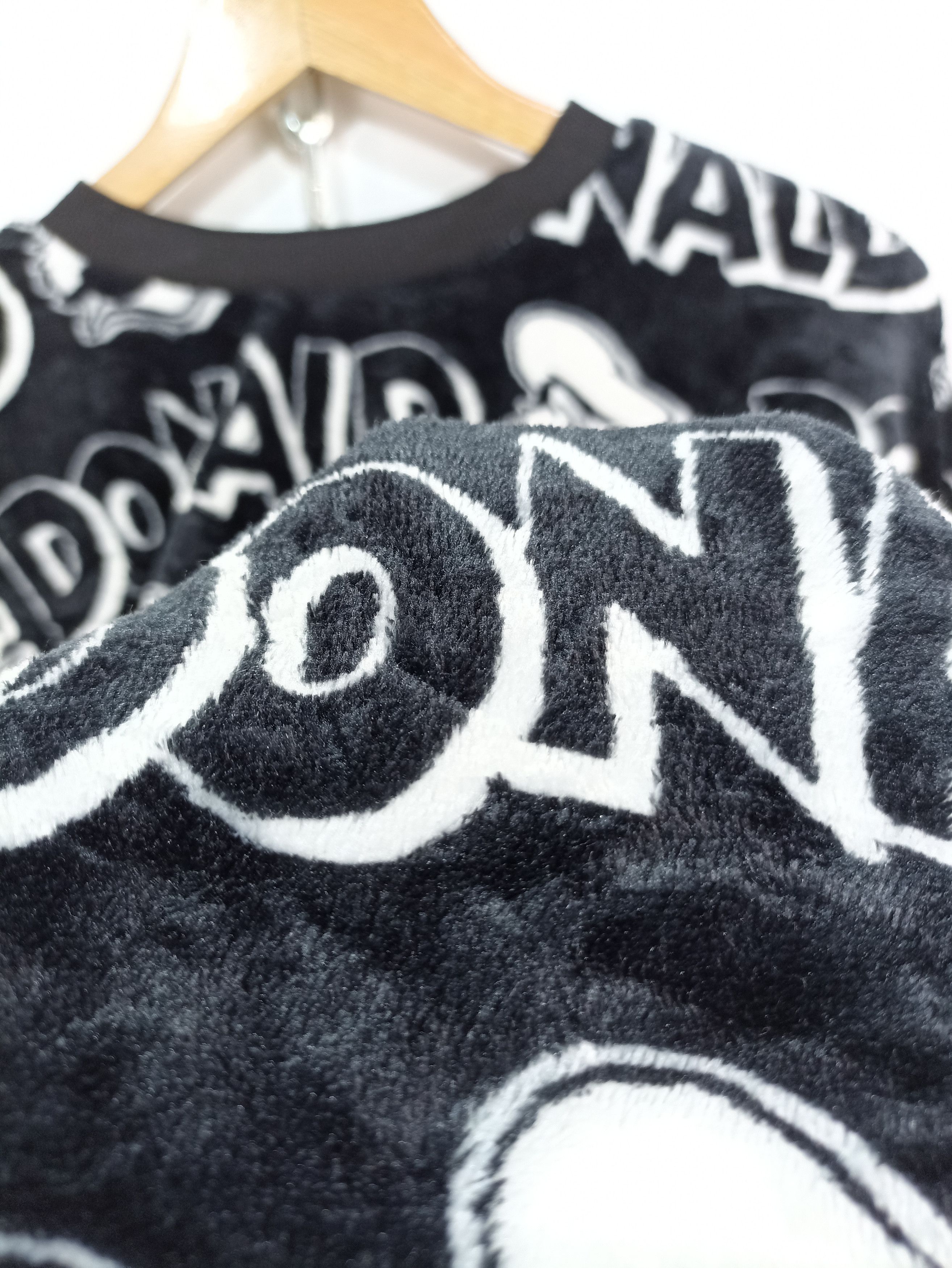 Cartoon Network × Disney Disney donald over print fleece faux fur Size US M / EU 48-50 / 2 - 2 Thumbnail