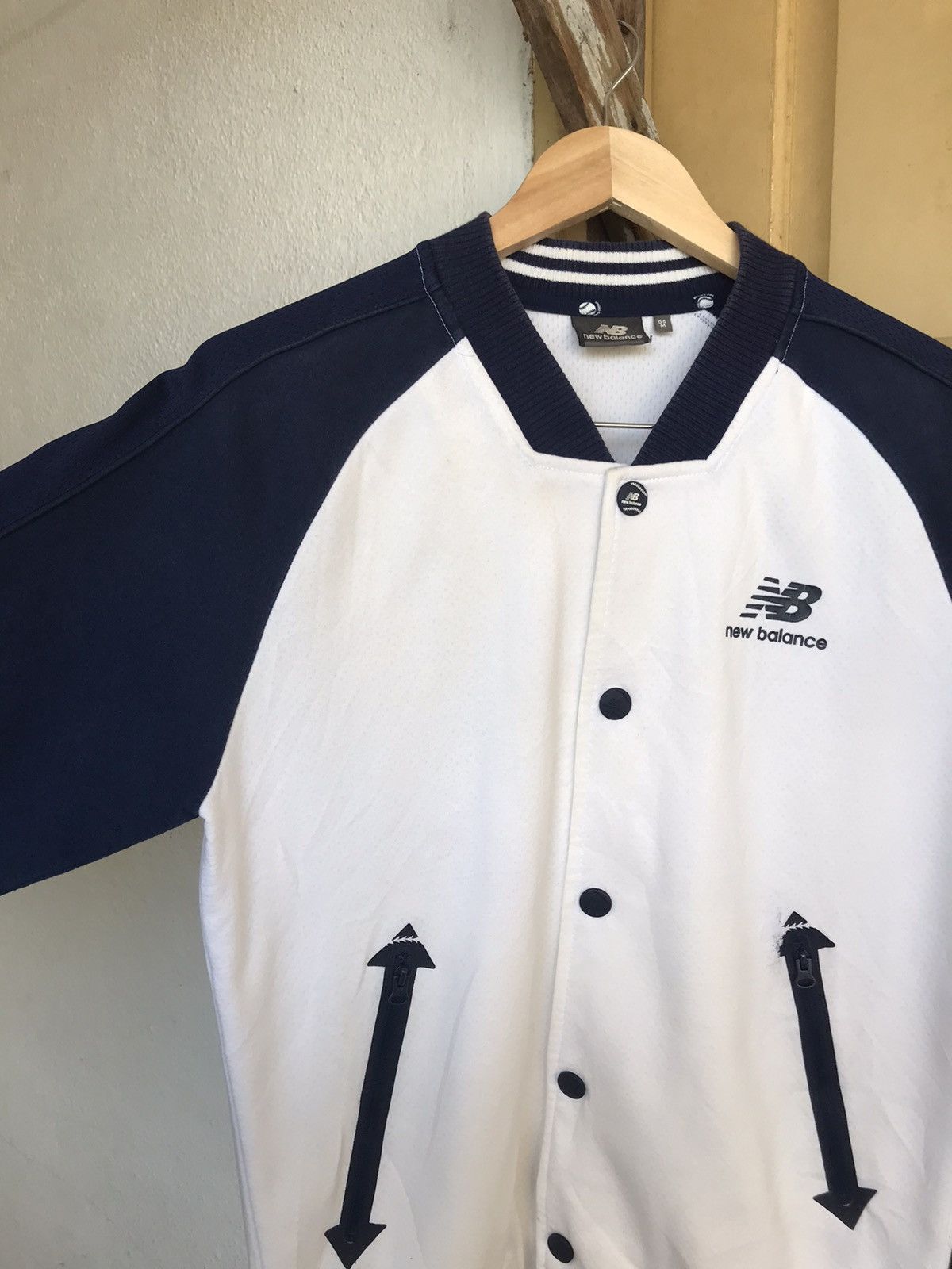 New Balance Vintage New Balance MLB Back Logo Varsity Jacket Size US M / EU 48-50 / 2 - 4 Thumbnail