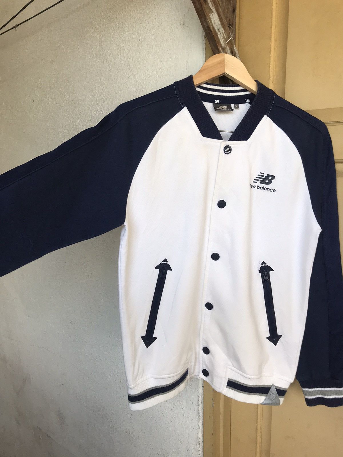 New Balance Vintage New Balance MLB Back Logo Varsity Jacket Size US M / EU 48-50 / 2 - 11 Thumbnail