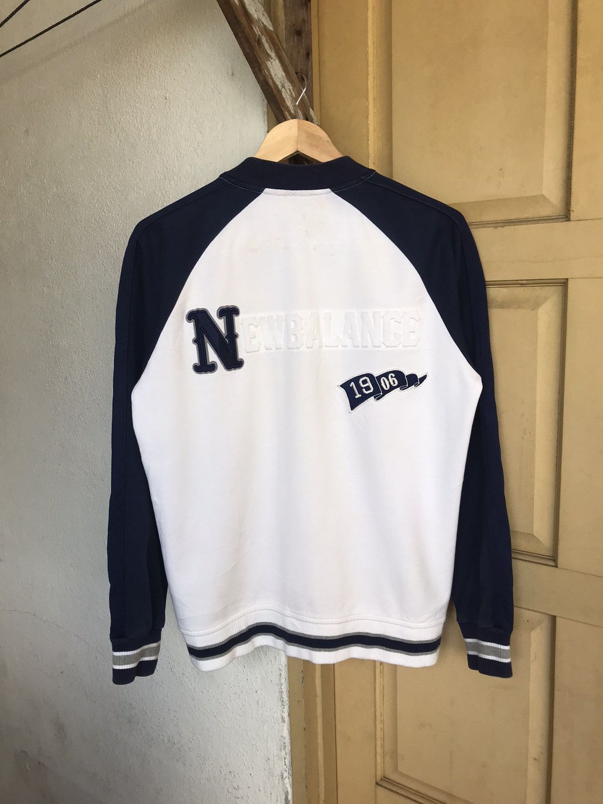 New Balance Vintage New Balance MLB Back Logo Varsity Jacket Size US M / EU 48-50 / 2 - 2 Thumbnail