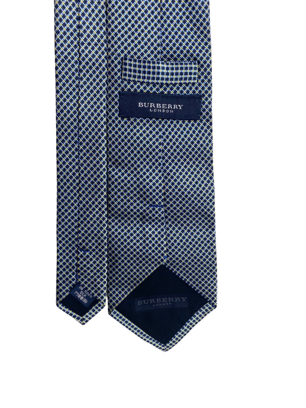 Burberry Rare‼️ Burberry Silk Classic Neck Tie Made in Japan Size ONE SIZE - 4 Thumbnail