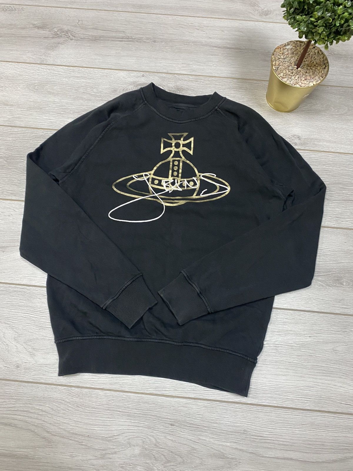 Vivienne Westwood Vivienne Westwood anglomania vintage big orb sweatshirt Size US M / EU 48-50 / 2 - 7 Thumbnail