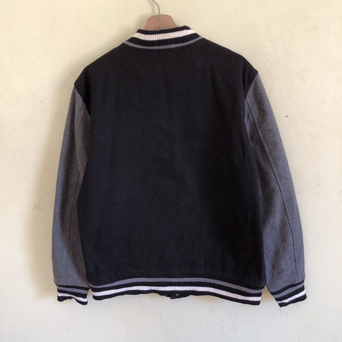 Japanese Brand 🔥DOUBLE FOCUS VARSITY BOMBER JACKET Size US L / EU 52-54 / 3 - 6 Thumbnail