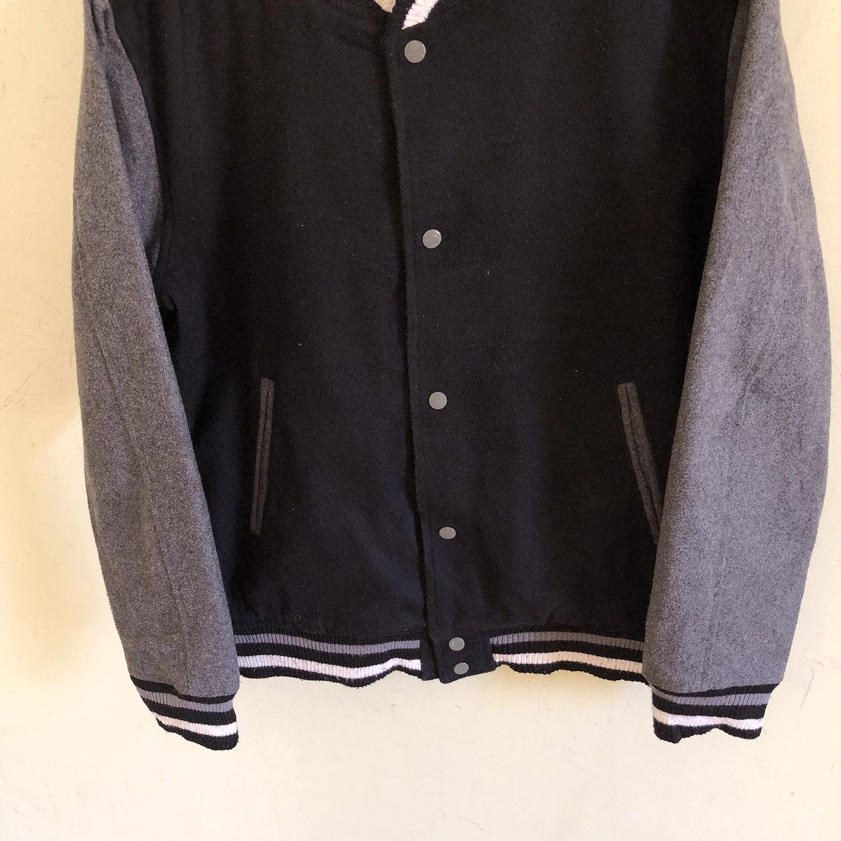 Japanese Brand 🔥DOUBLE FOCUS VARSITY BOMBER JACKET Size US L / EU 52-54 / 3 - 5 Thumbnail