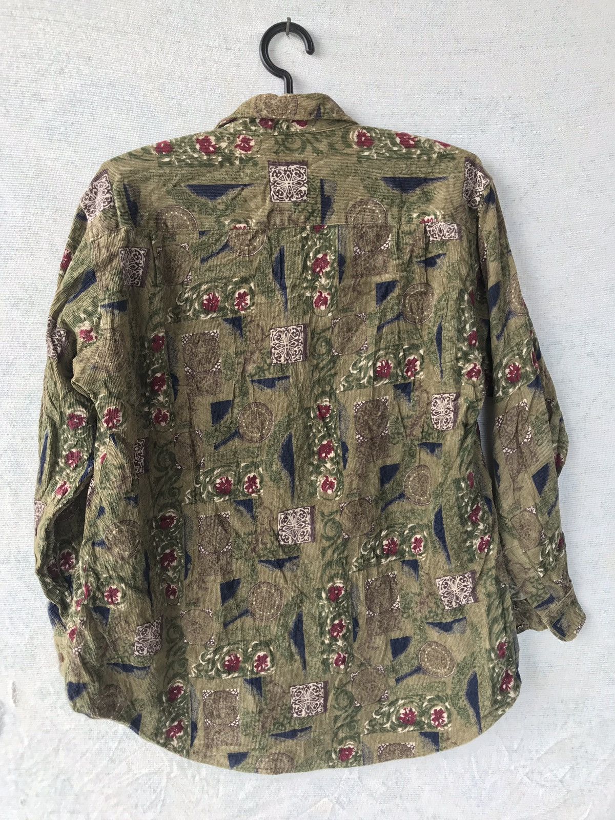 Japanese Brand M CWAY DESIGN CLASSICAL CORDUROY BUTTON SHIRT Size US M / EU 48-50 / 2 - 5 Thumbnail