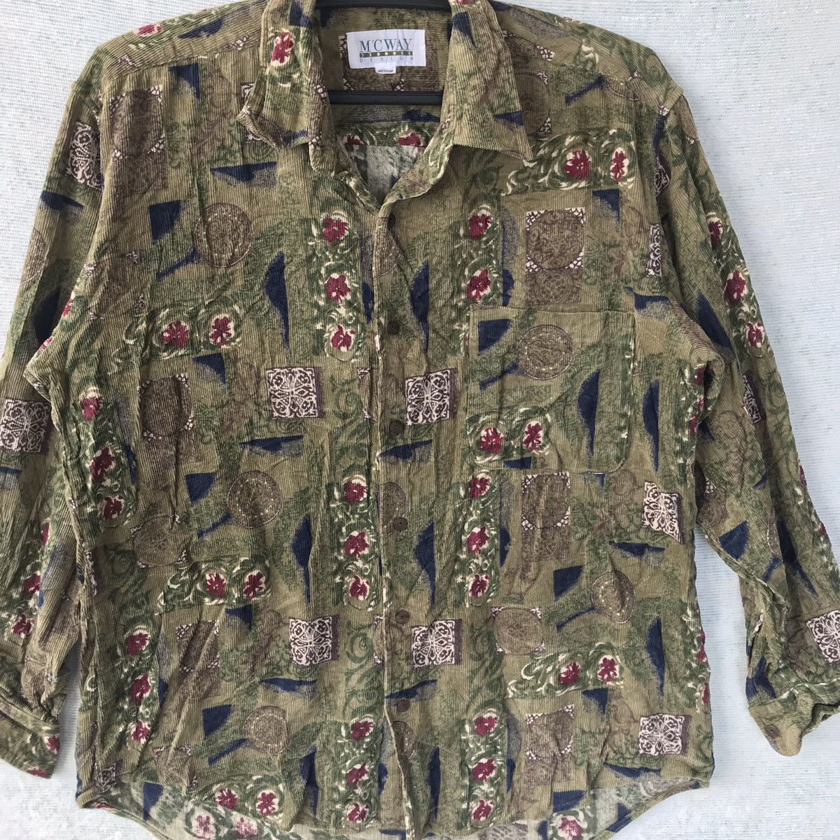 Japanese Brand M CWAY DESIGN CLASSICAL CORDUROY BUTTON SHIRT Size US M / EU 48-50 / 2 - 4 Thumbnail