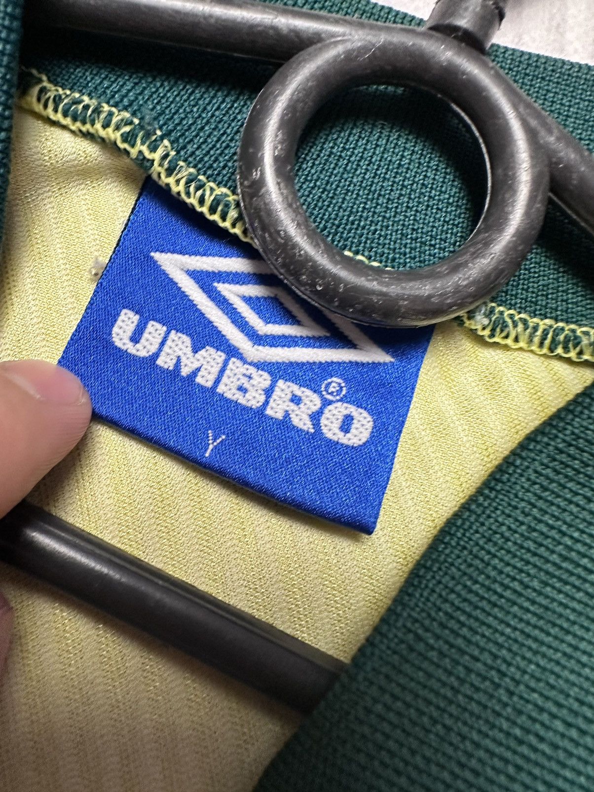 Umbro × Vintage Vintage Umbro soccer jersey Brasil Brazil size S Size US S / EU 44-46 / 1 - 3 Thumbnail