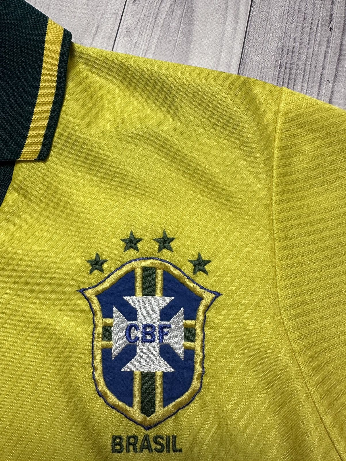 Umbro × Vintage Vintage Umbro soccer jersey Brasil Brazil size S Size US S / EU 44-46 / 1 - 6 Thumbnail