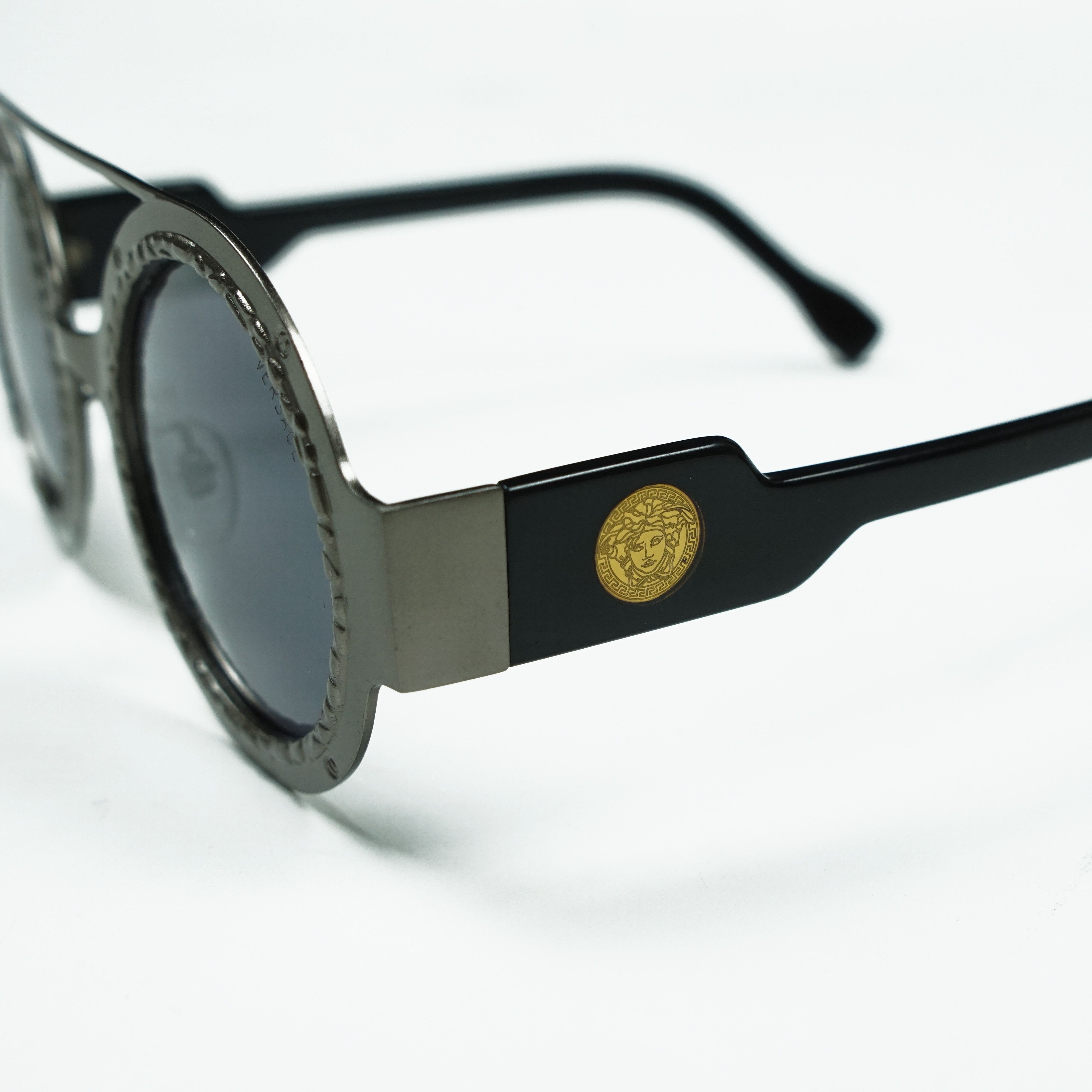 Versace × Vintage Versace Round Sunglasses Size ONE SIZE - 2 Thumbnail