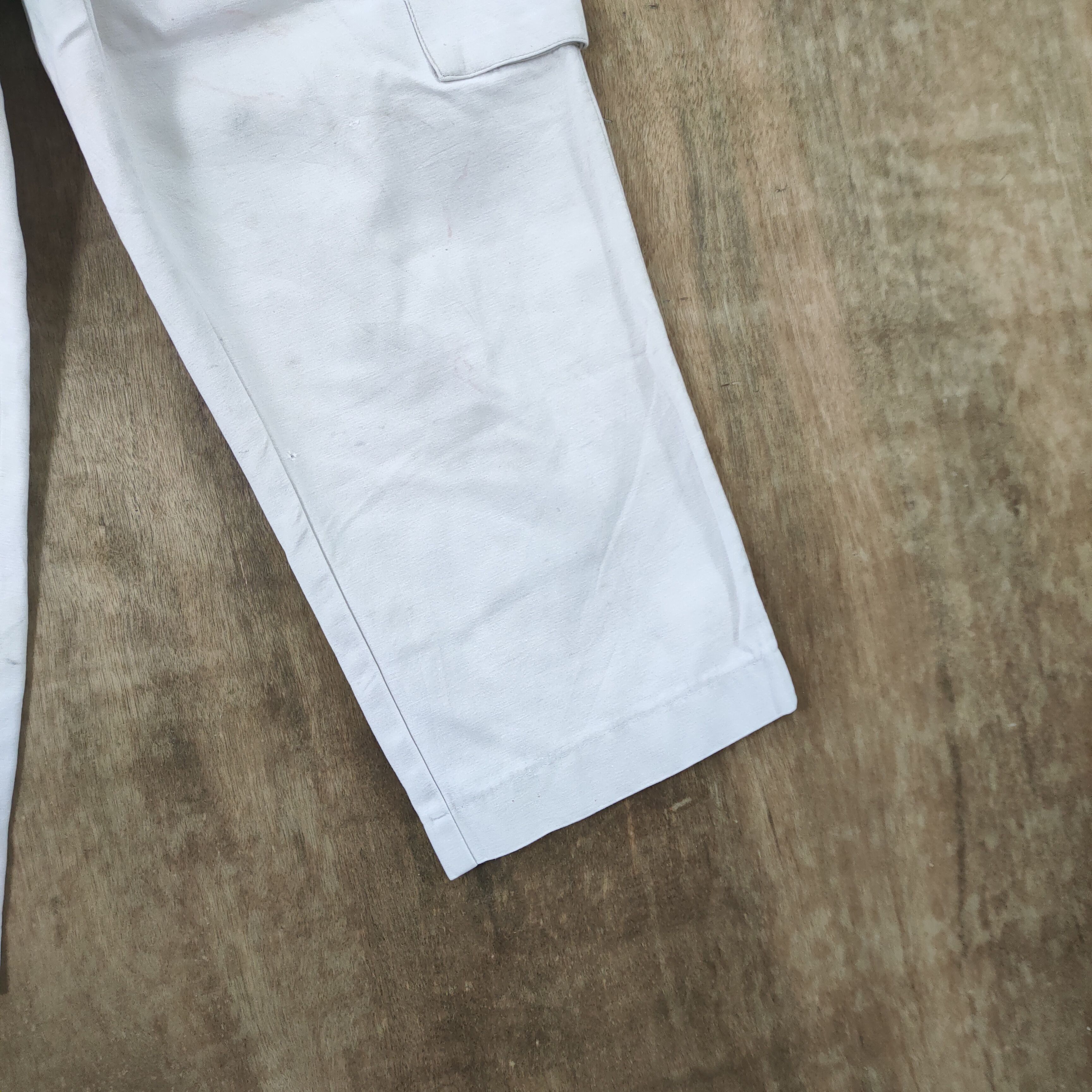 Japanese Brand × StraightFaded × White's Boots TORAICHI FADED WHITE CARGO PANTS Size US 34 / EU 50 - 7 Thumbnail