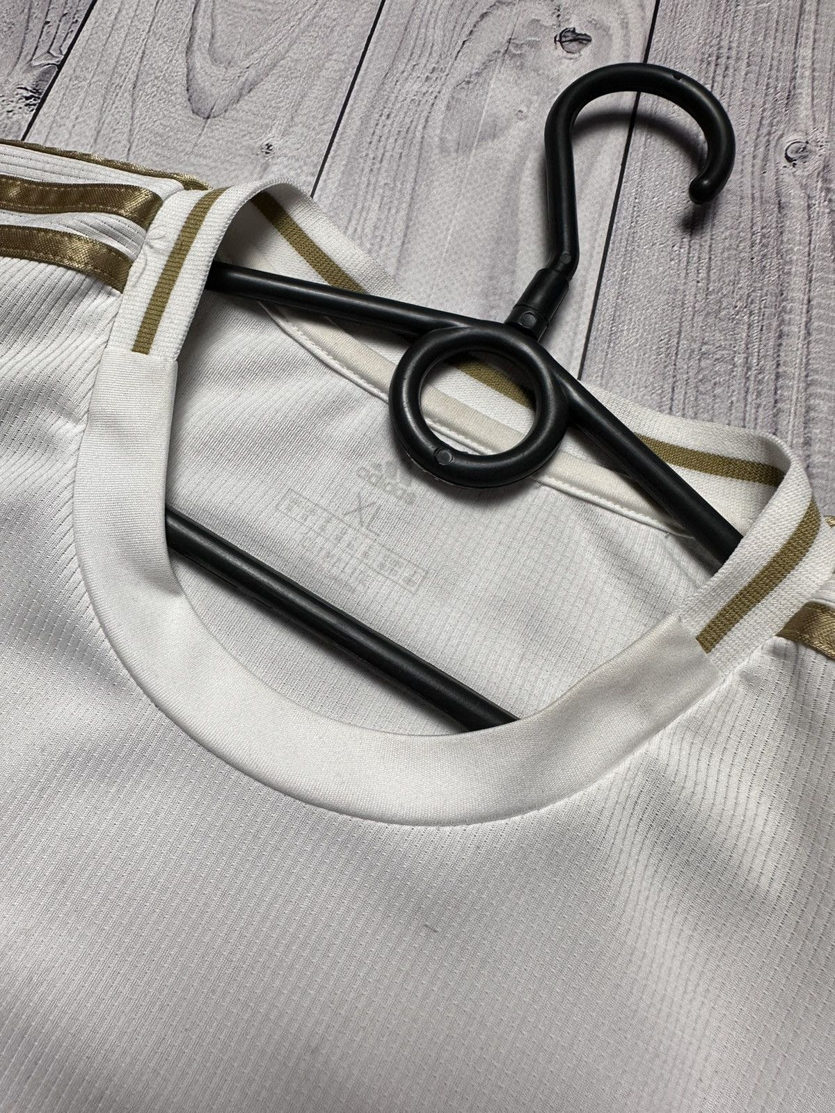 Vintage Vintage Real Madrid soccer jersey adidas size XL Size US XL / EU 56 / 4 - 4 Thumbnail
