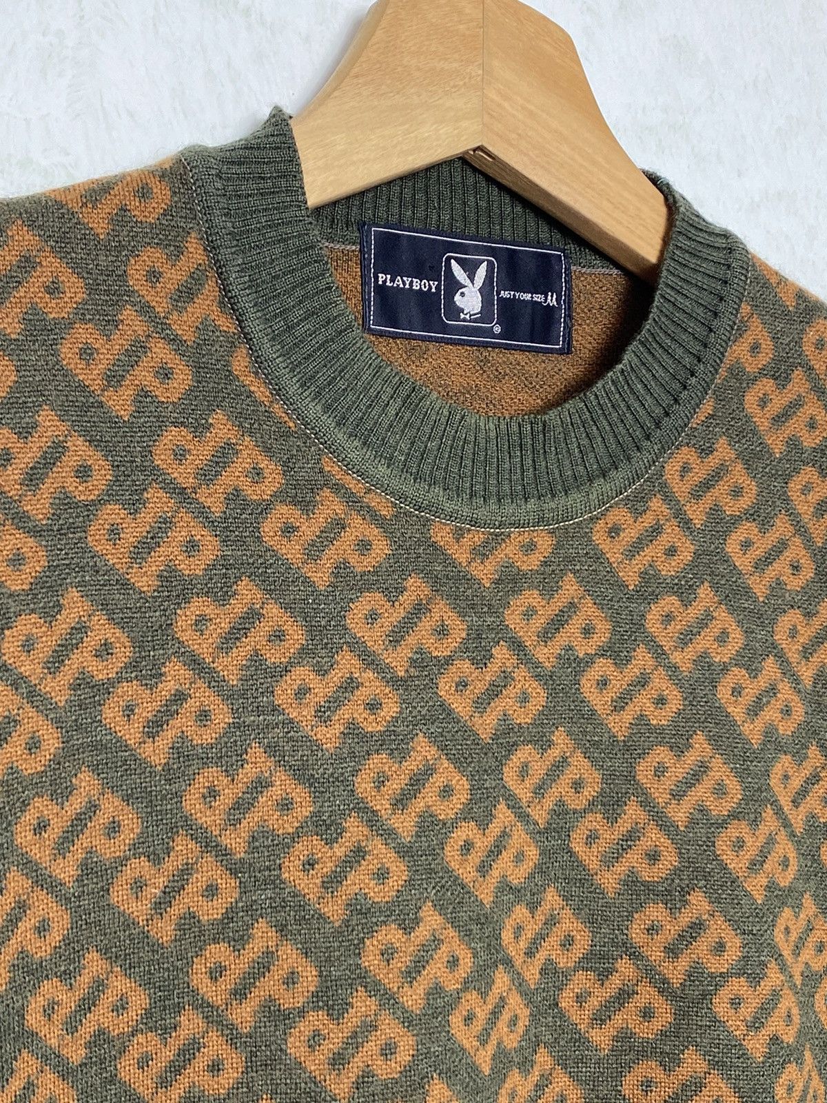 Japanese Brand Vintage Playboy Monogram Knitwear Crewneck/ FendiLV Size M / US 6-8 / IT 42-44 - 3 Thumbnail