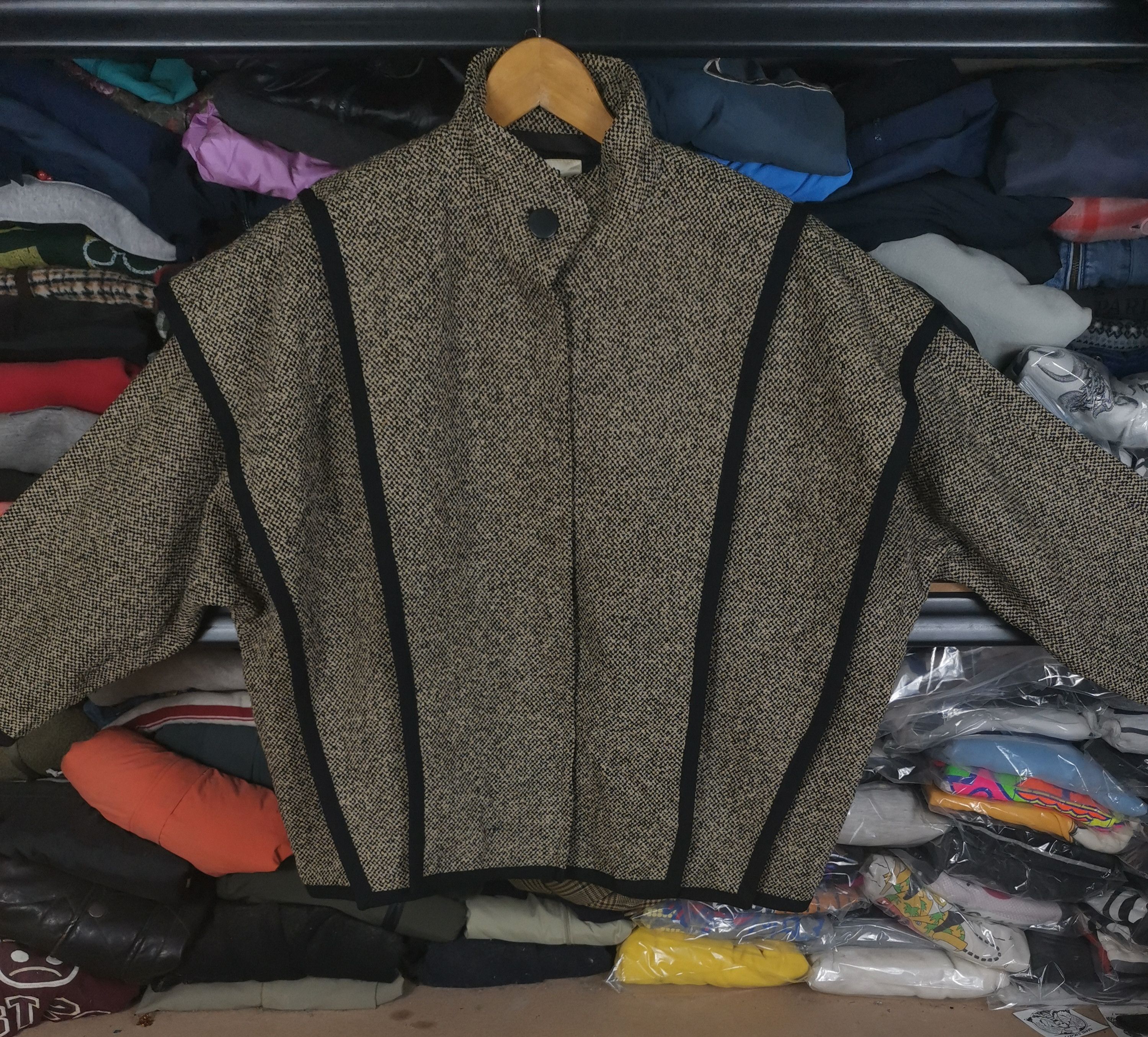 Japanese Brand Vintage Parienne Tokyo Poncho Jacket Size US XL / EU 56 / 4 - 1 Thumbnail