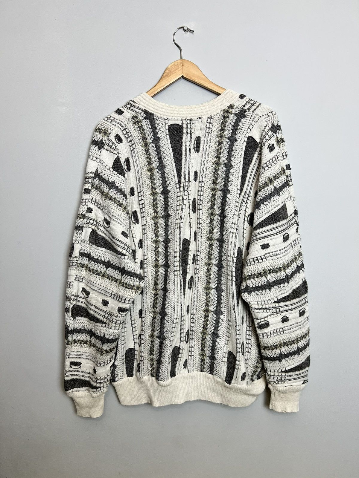 Carlo Colucci Carlo Colucci Vintage Coogi Style Grey Cardigan 50 Knit Hype Size US M / EU 48-50 / 2 - 2 Thumbnail