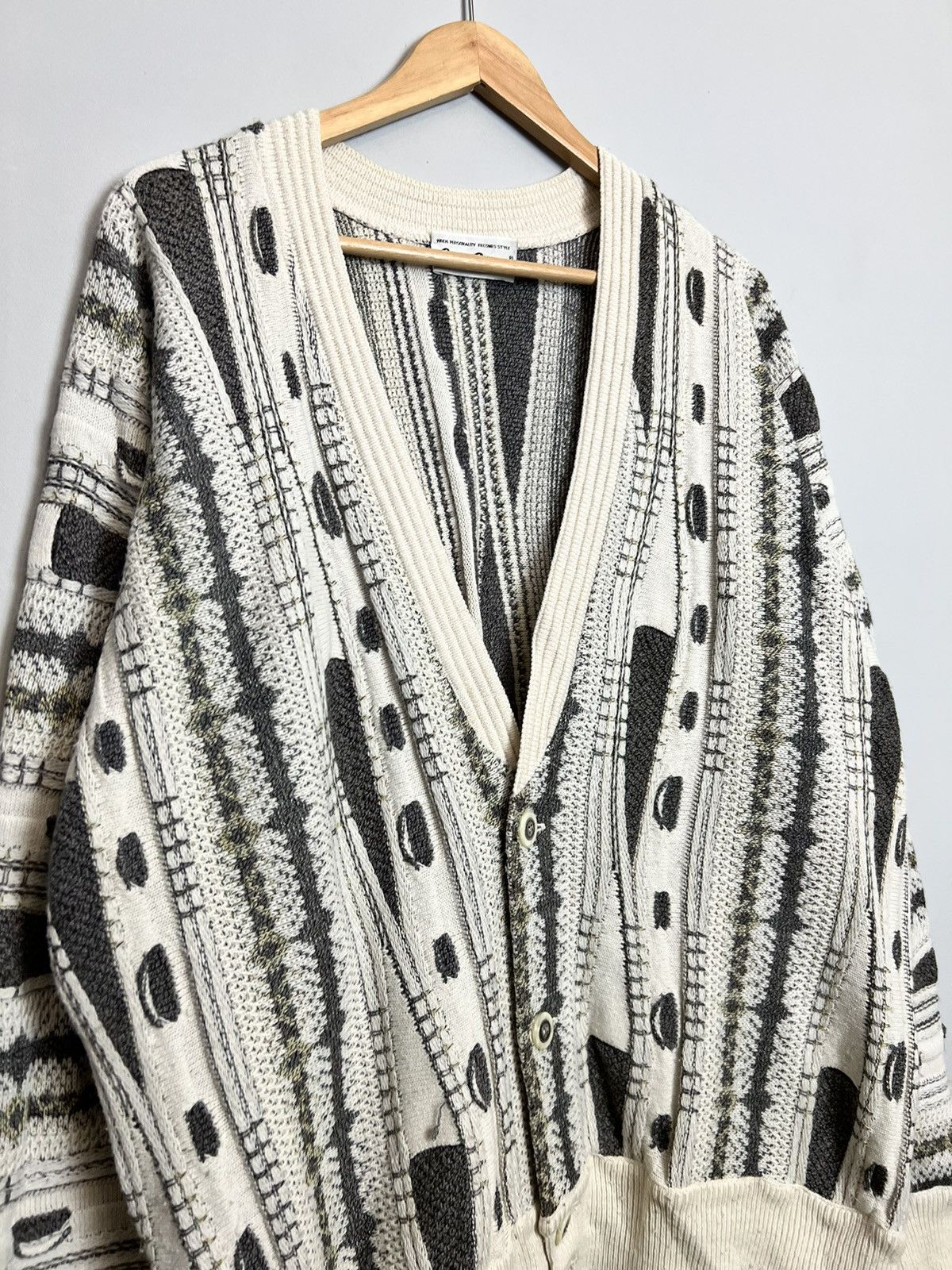 Carlo Colucci Carlo Colucci Vintage Coogi Style Grey Cardigan 50 Knit Hype Size US M / EU 48-50 / 2 - 3 Thumbnail
