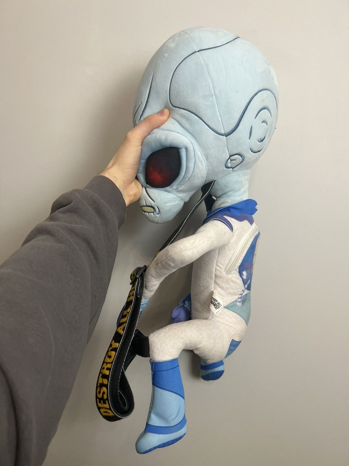 Vintage Rare Avant Garde Destroy All Humans Movie Alien Backpack 00s Size ONE SIZE - 4 Thumbnail