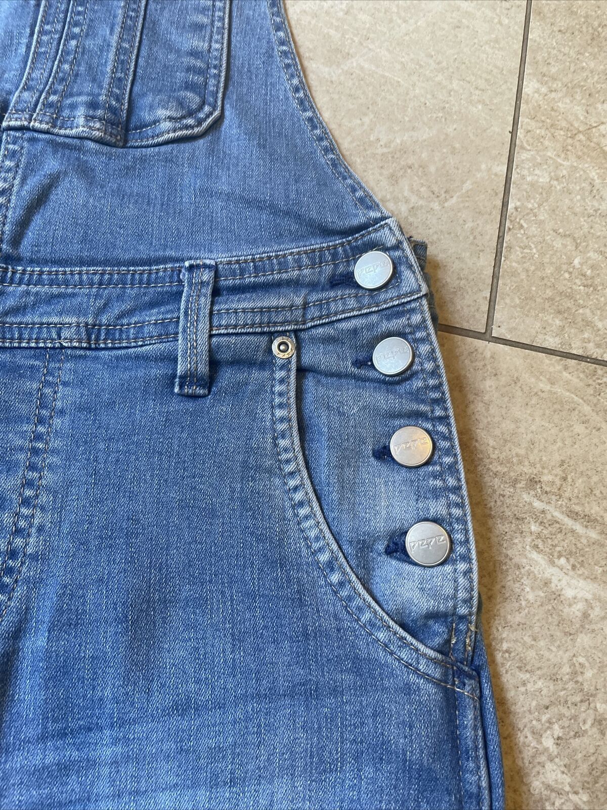 Pepe Jeans Pepe Jeans London workwear Summer overall denim shorts Size 25" / US 0 / IT 36 - 4 Thumbnail