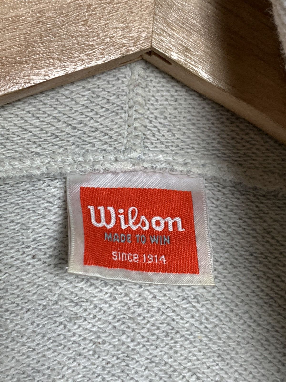 Vintage Vintage Wilson Chicago Usa Embroidered Pullover Hoodies Size US M / EU 48-50 / 2 - 3 Thumbnail