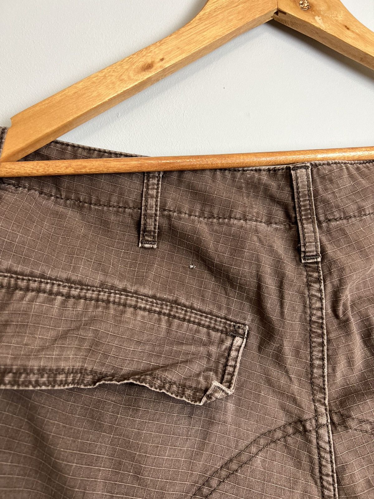 Carhartt × Carhartt Wip × Vintage Vintage Carhartt Aviation Bermuda Cargo Shorts Faded Washed Size US 32 / EU 48 - 4 Thumbnail