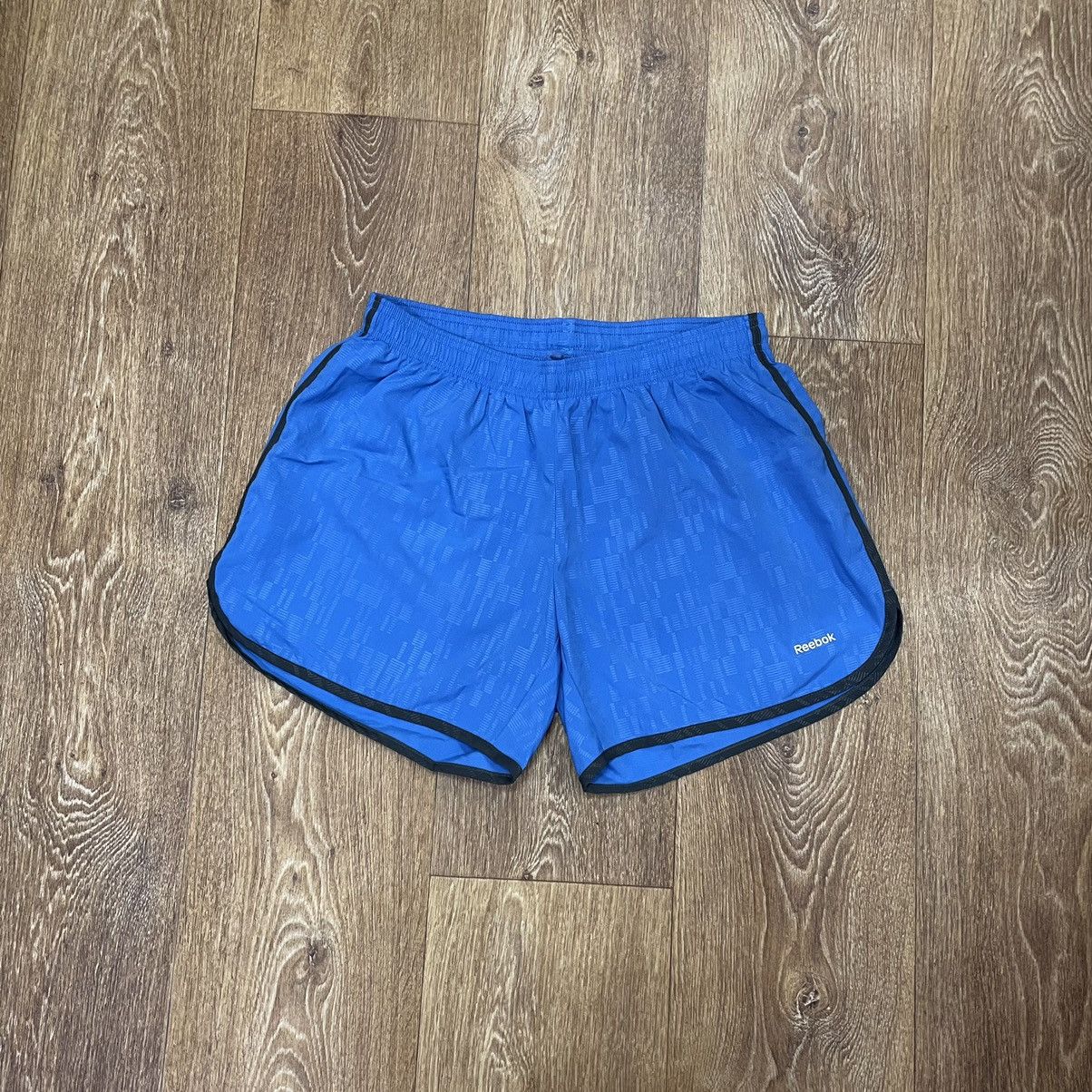 Reebok Vintage Shorts Logo Y2K Reebok Streetwear 30 Size US 30 / EU 46 - 1 Thumbnail
