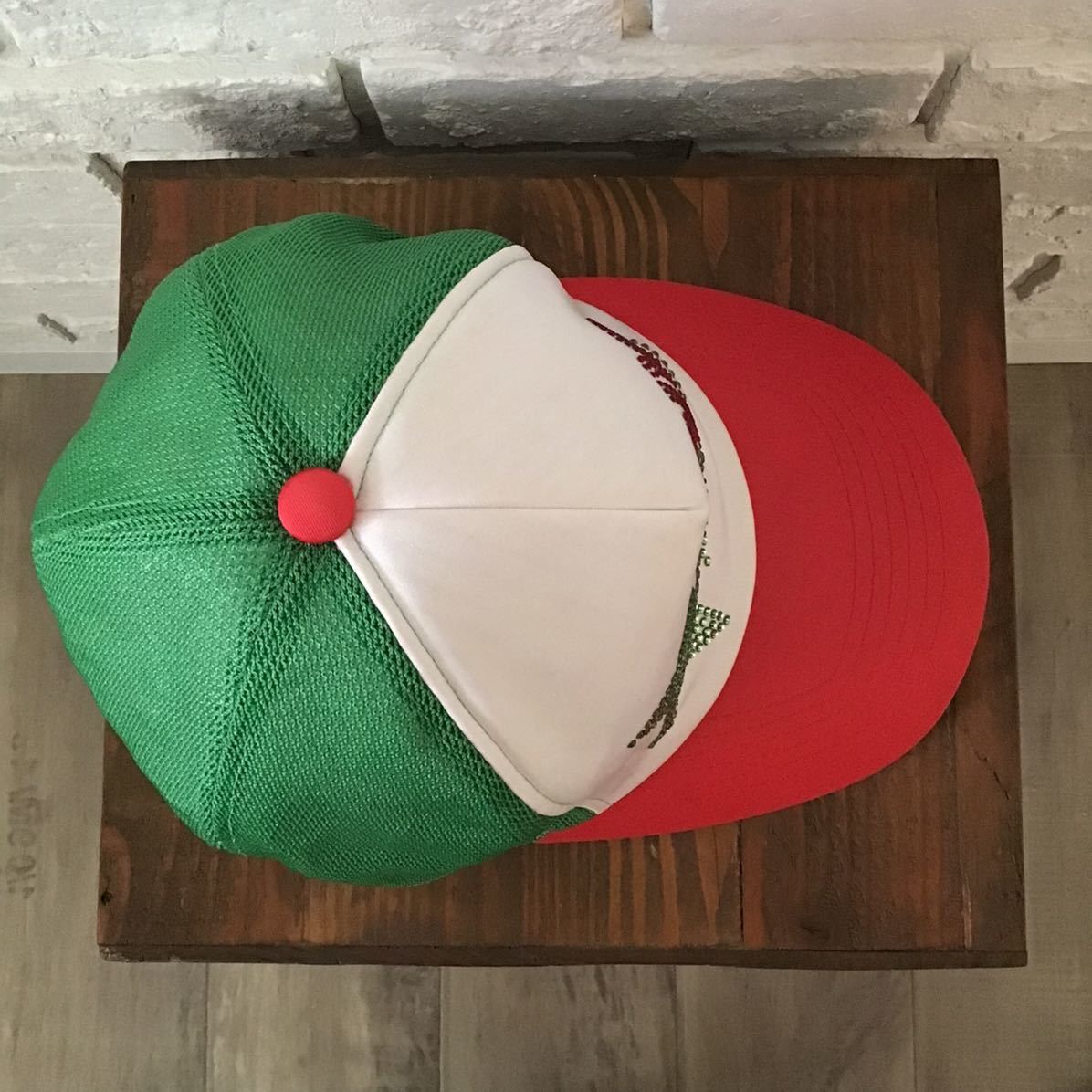Bape × Swarovski BAPESTA logo Swarovski trucker hat italy color cap star Size ONE SIZE - 5 Thumbnail