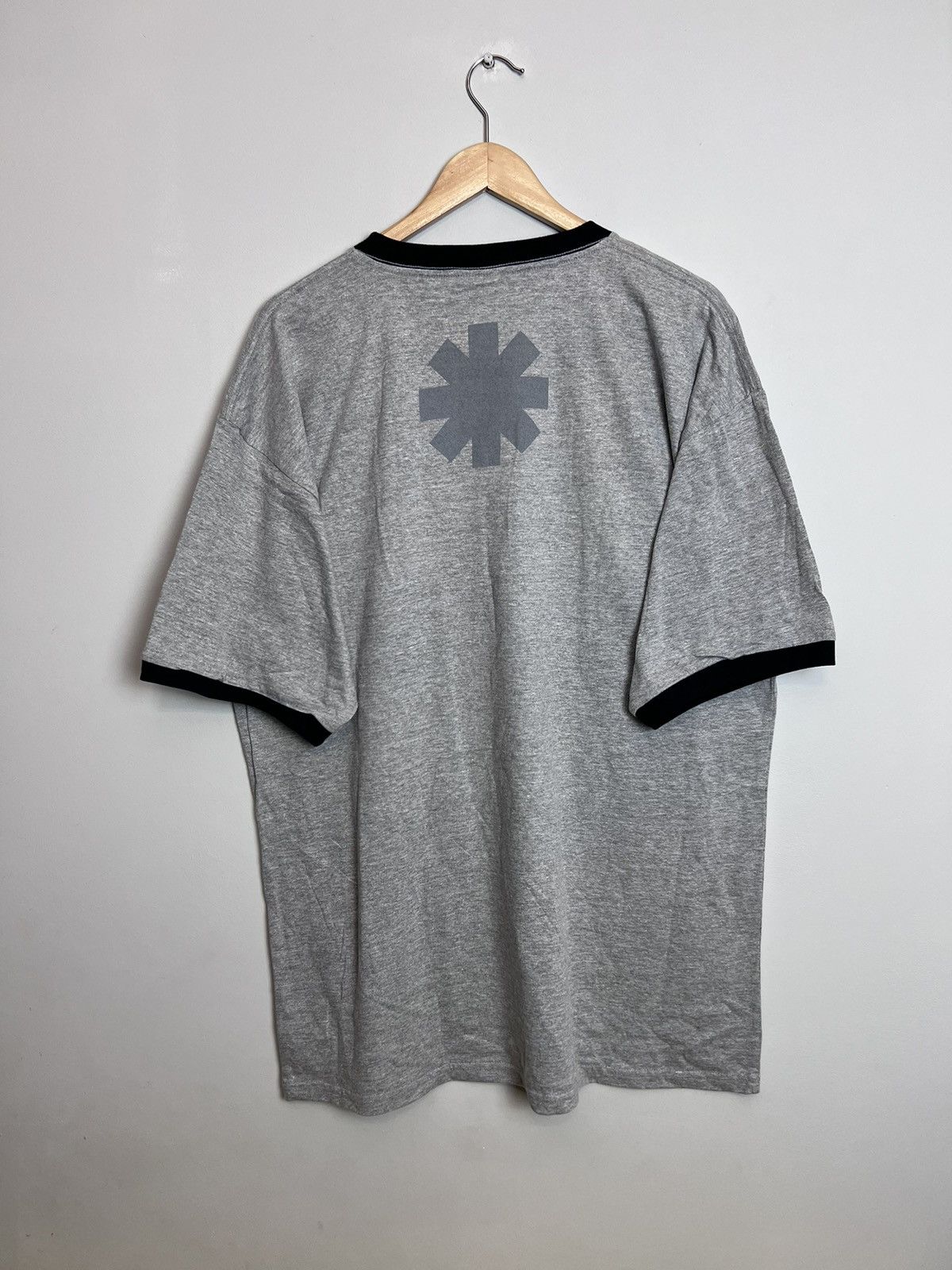Band Tees Vintage Red Hot Chili Peppers Stadium Arcadium Ringer Tshirt Size US XL / EU 56 / 4 - 2 Thumbnail