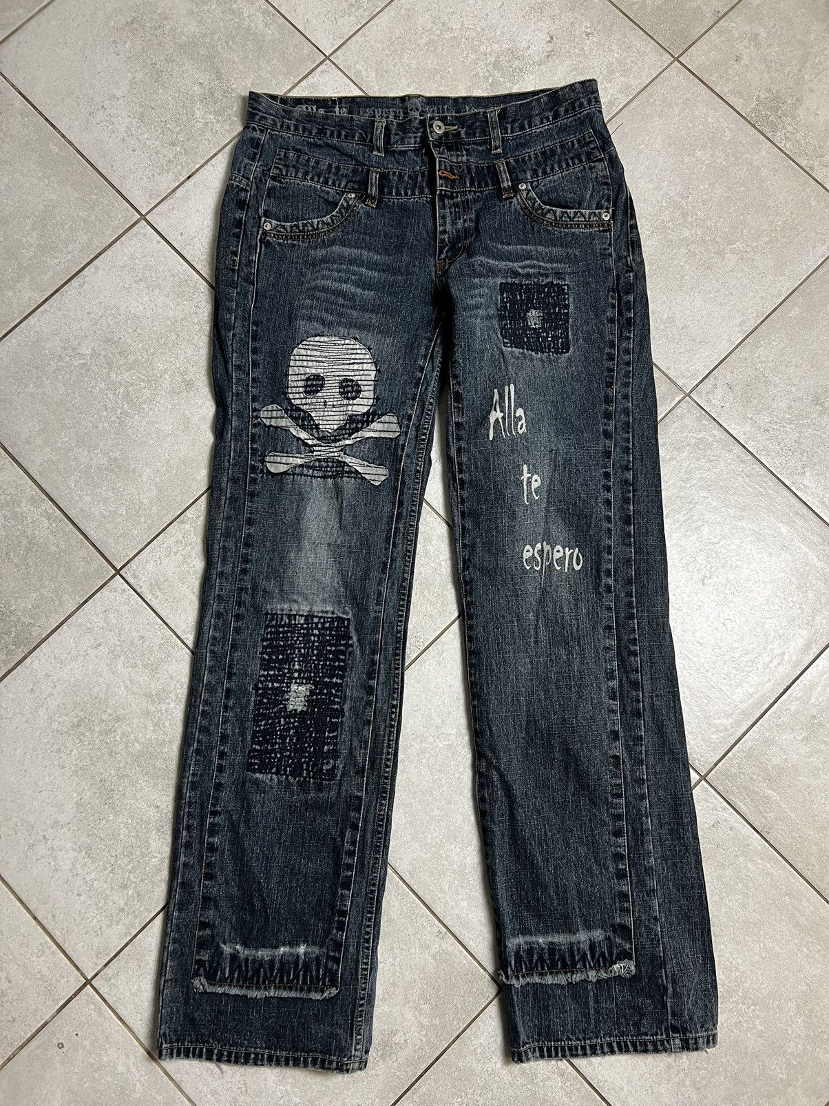 Japanese Brand Rare Vintage Y2K Double Knee Skull Sentence Archieve Pants Size US 36 / EU 52 - 1 Thumbnail