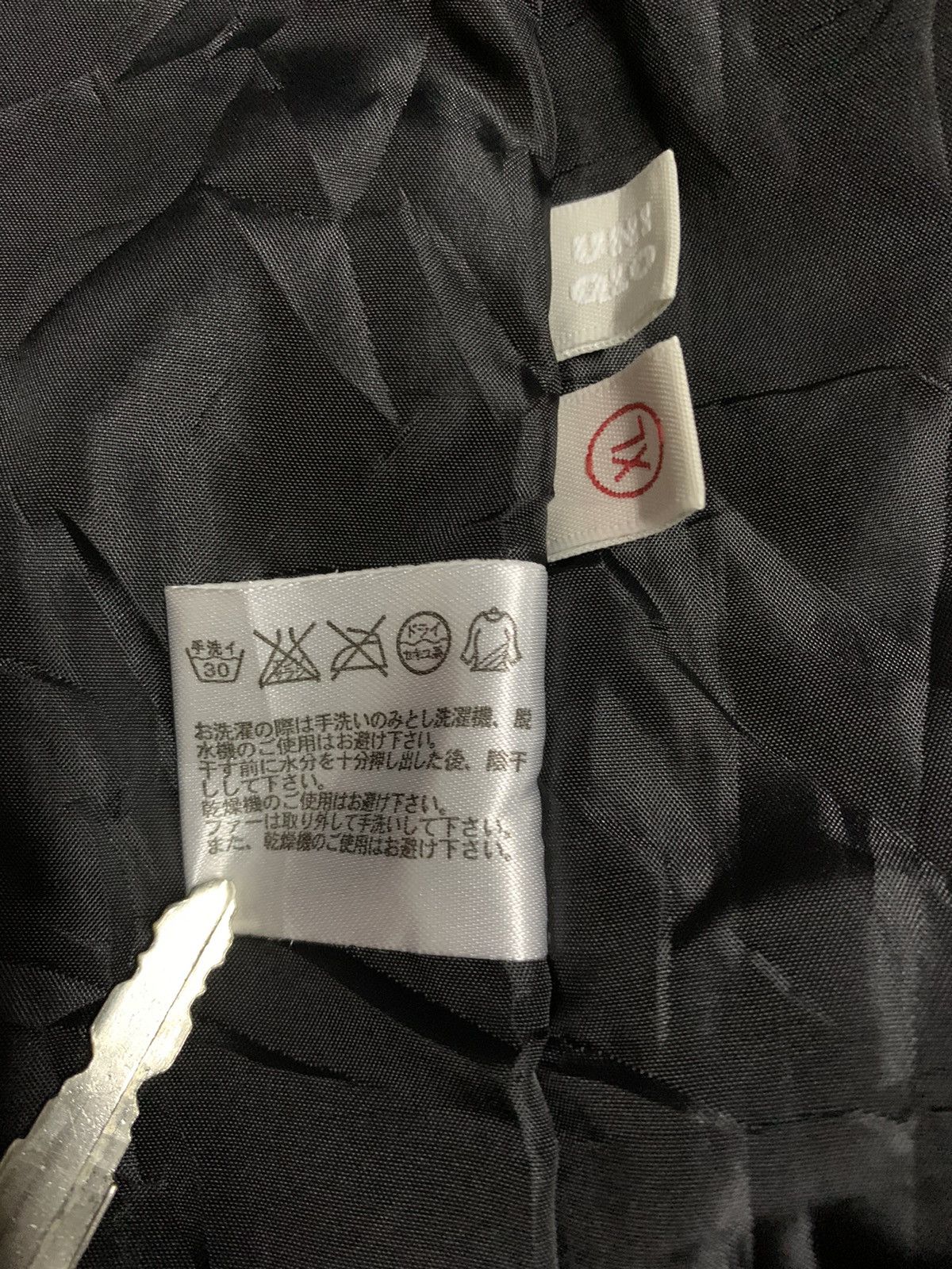 Japanese Brand Vintage Japanese Brand Uniqlo Faux Fur Hooded Rain Coat Size M / US 6-8 / IT 42-44 - 22 Thumbnail