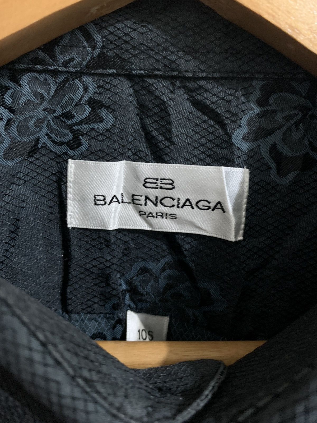 Balenciaga 🛑Send Offer🛑Balenciaga Flower Shirts Size US L / EU 52-54 / 3 - 3 Thumbnail