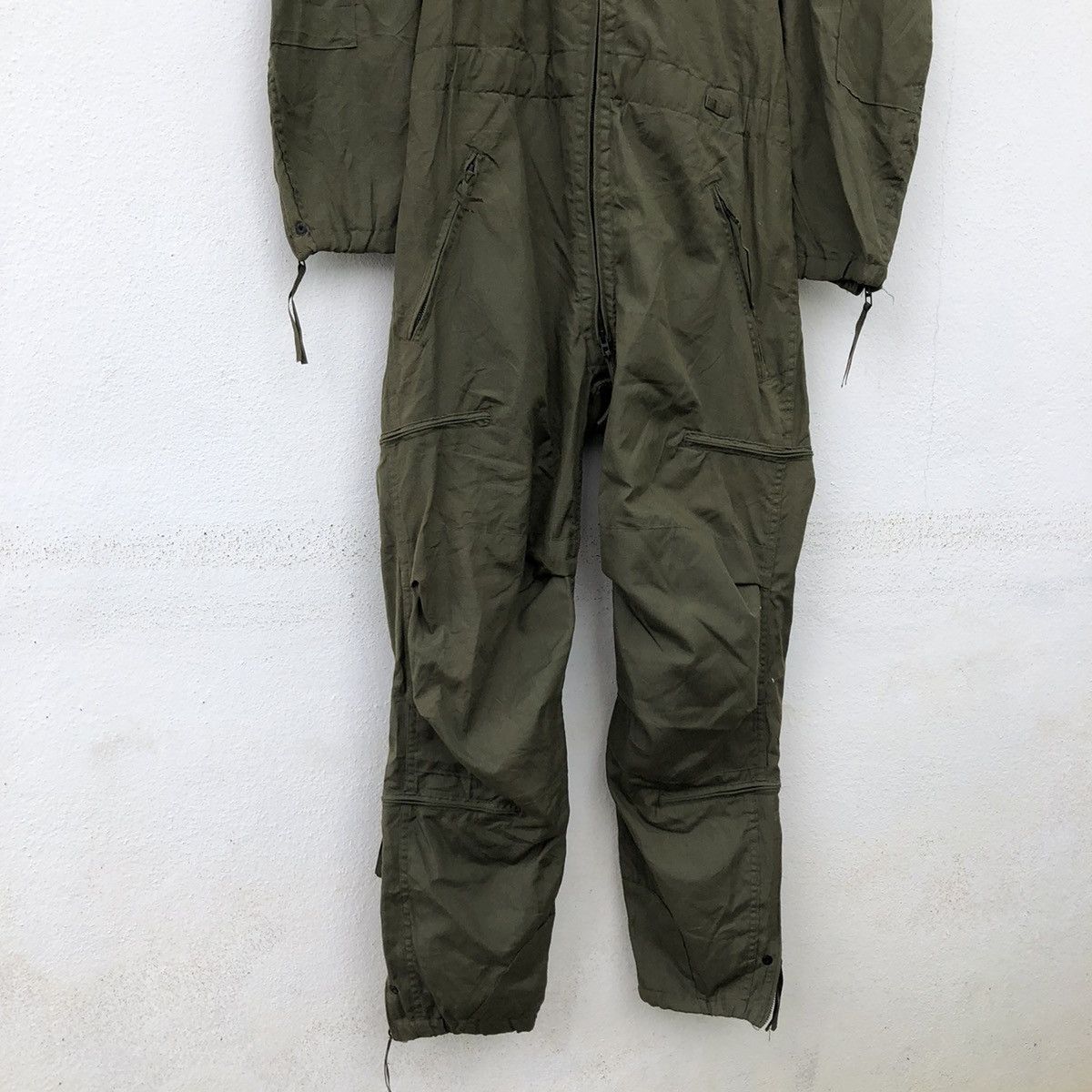 Vintage VINTAGE COVERALLS AIR MOBILITY COMMAND MILITARY COLLECTIONS Size US 31 - 4 Thumbnail
