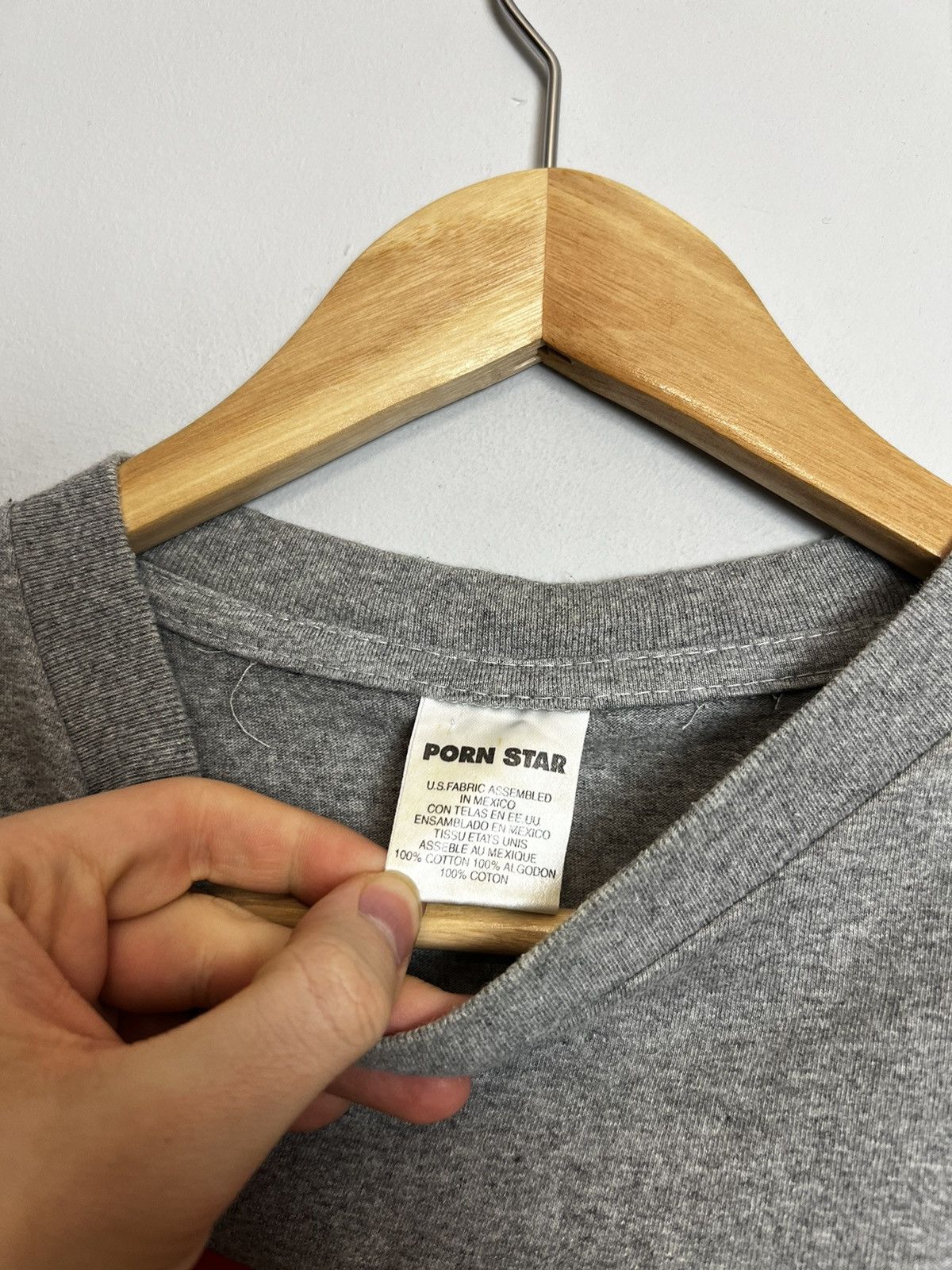 Hook-Ups Porn Star Vintage Boxlogo Masturbating Is Not A Crime Tee Size US L / EU 52-54 / 3 - 6 Thumbnail