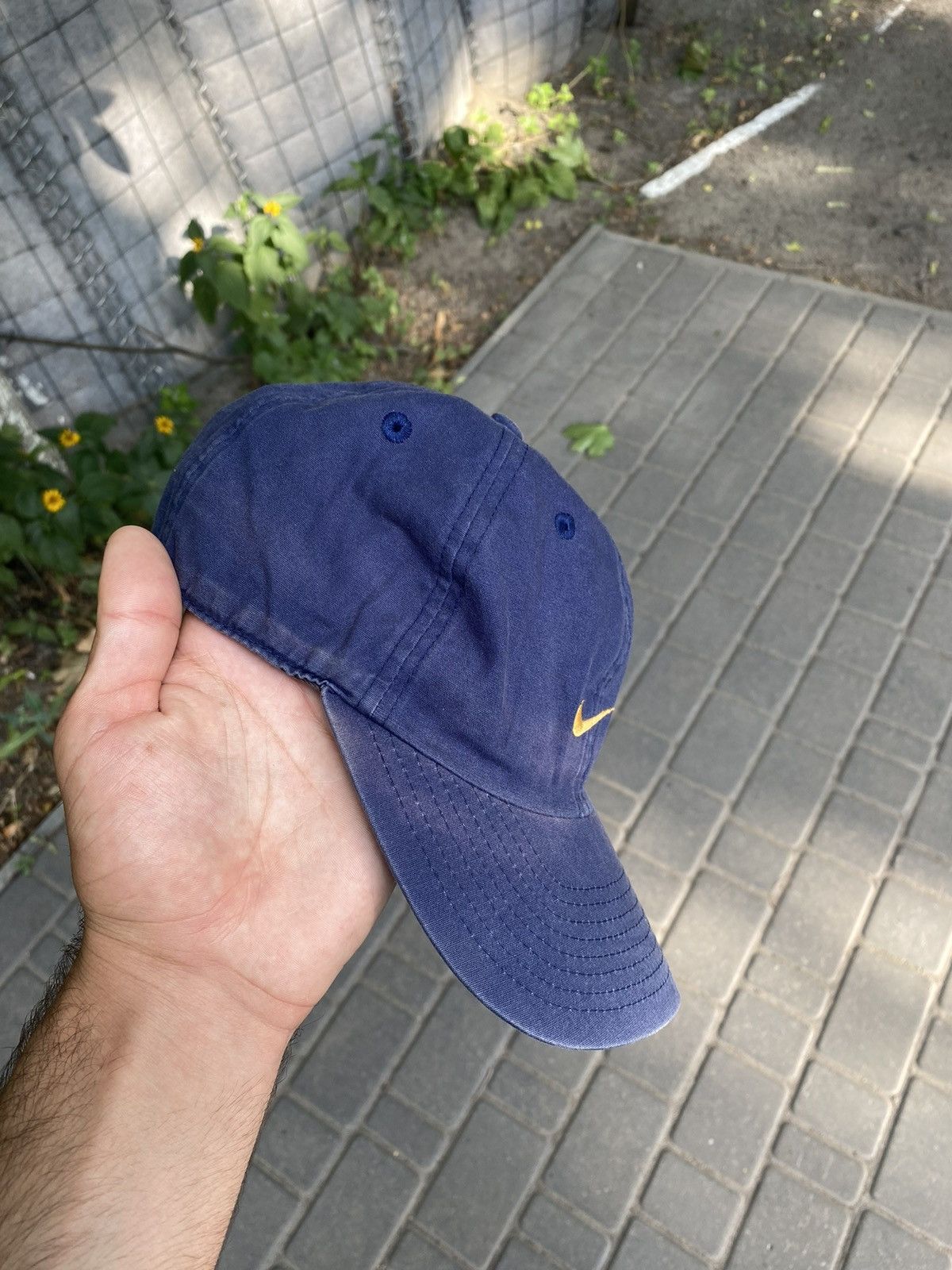 Nike Mens Vintage Nike swoosh Cap streetwear y2k rare drill Size ONE SIZE - 2 Thumbnail
