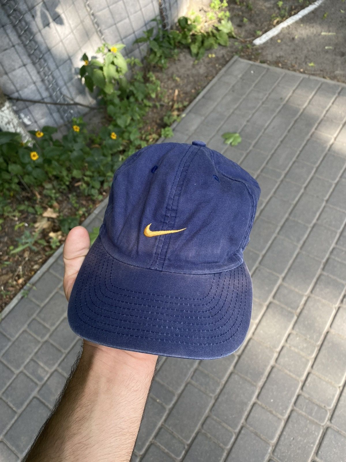 Nike Mens Vintage Nike swoosh Cap streetwear y2k rare drill Size ONE SIZE - 1 Thumbnail