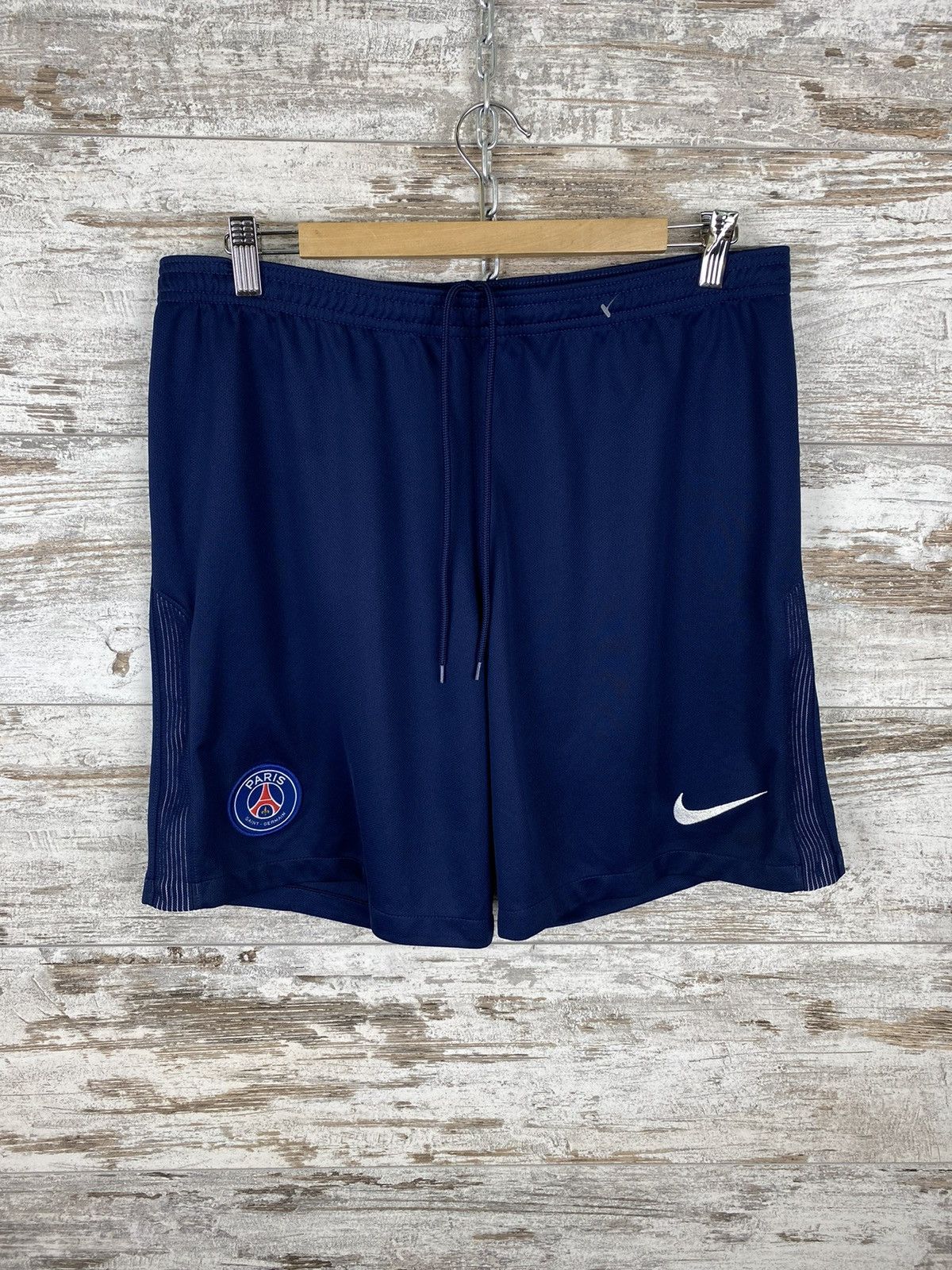 Nike × Vintage Mens Vintage Nike PSG football Short Paris Saint Germain Size US 34 / EU 50 - 1 Thumbnail