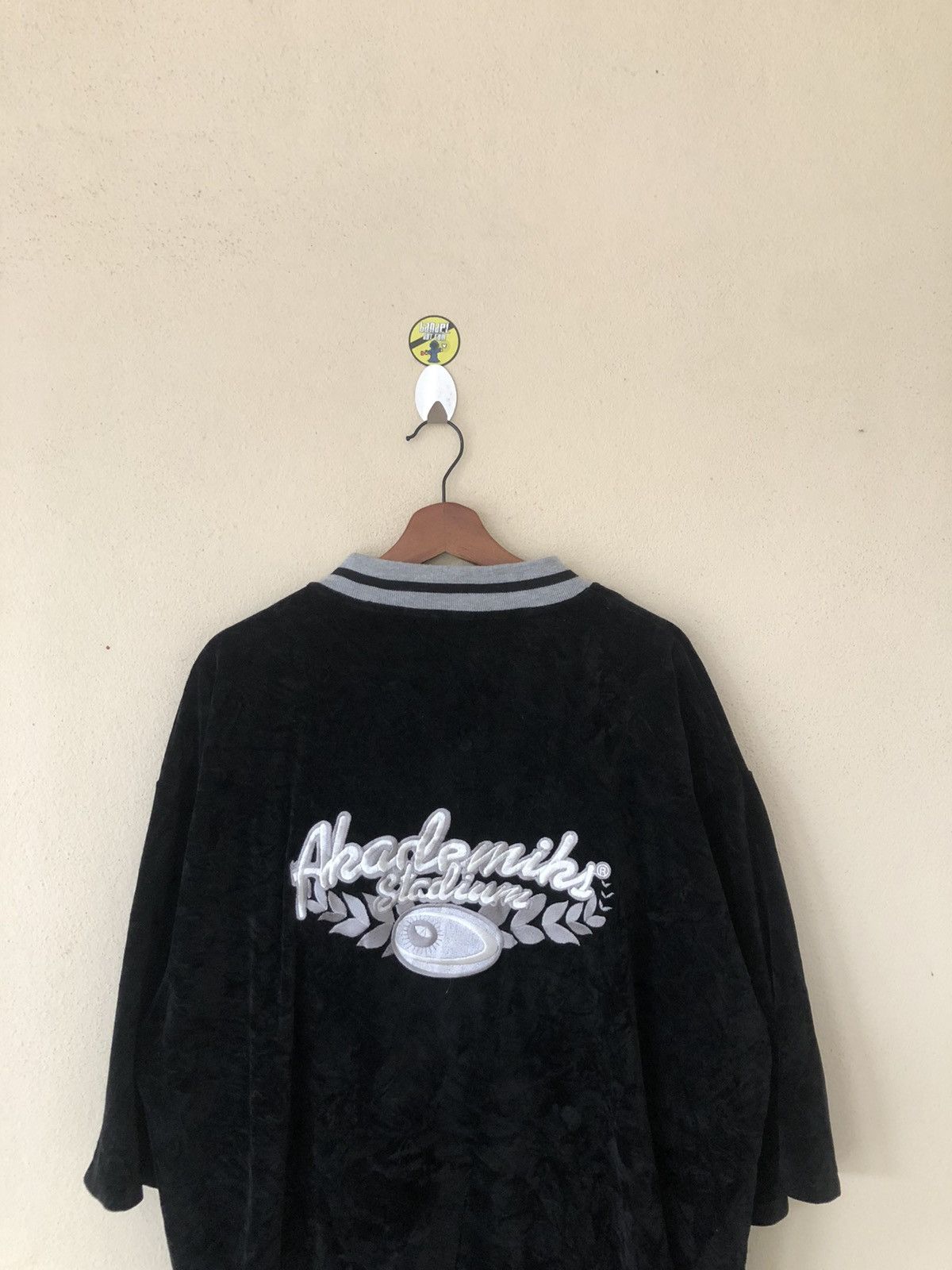 Akademiks × Velvet × Vintage Akademiks Stadium Division Velvet Eye Embroidered Size US XXL / EU 58 / 5 - 5 Thumbnail