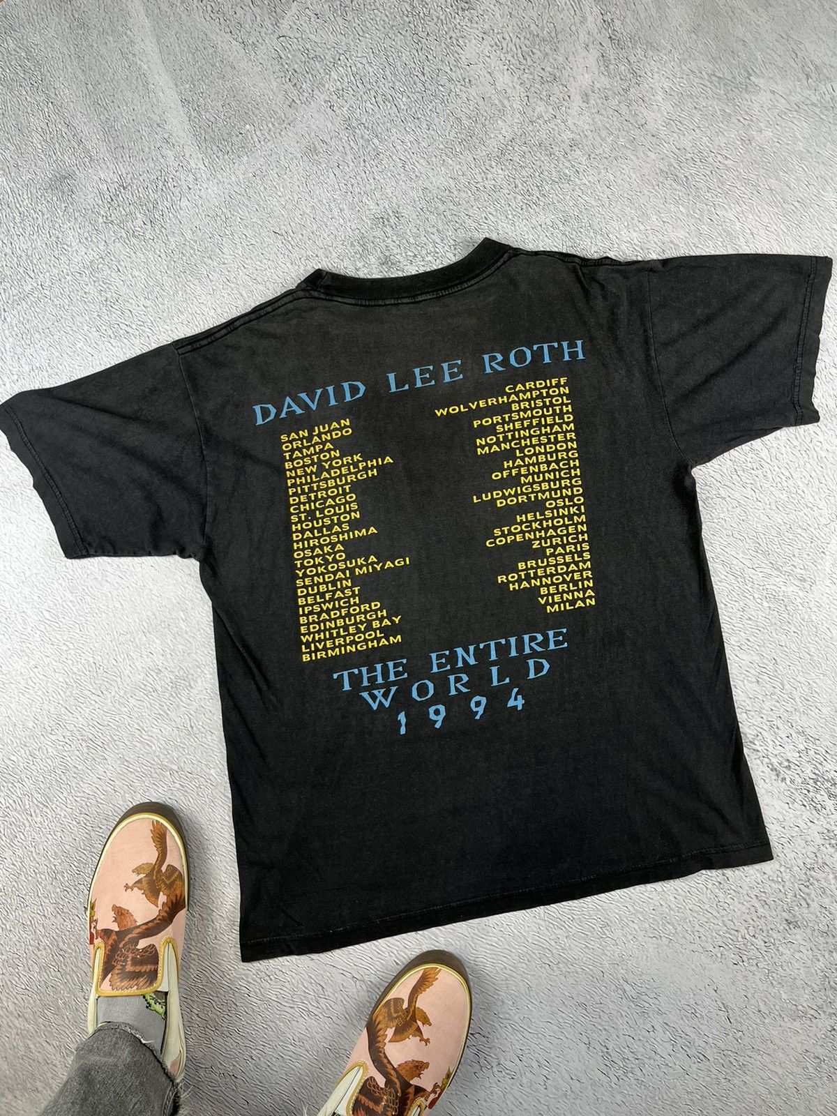 Band Tees RARE🔥 Vintage 1994 David Lee Roth tshirt the entire world Size US M / EU 48-50 / 2 - 6 Thumbnail