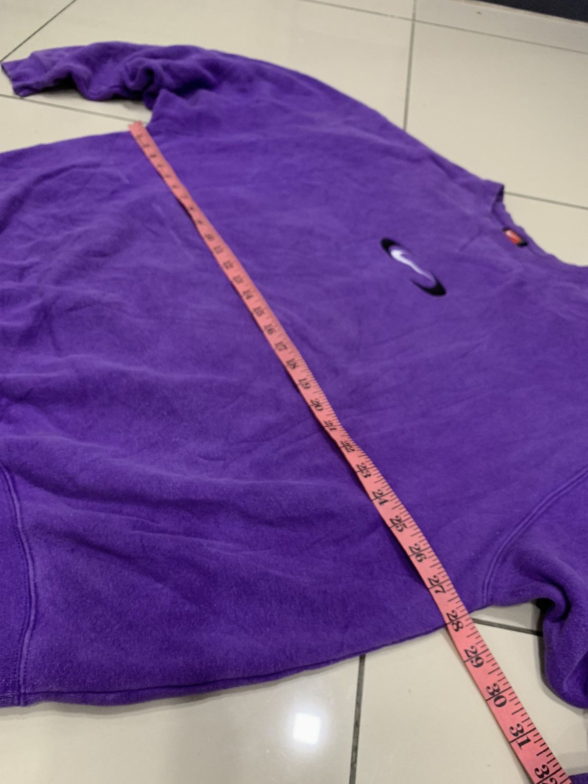 Nike VTG 90s NIKE CENTER LOGO SWEATSHIRT PULLOVER Size US XL / EU 56 / 4 - 4 Thumbnail