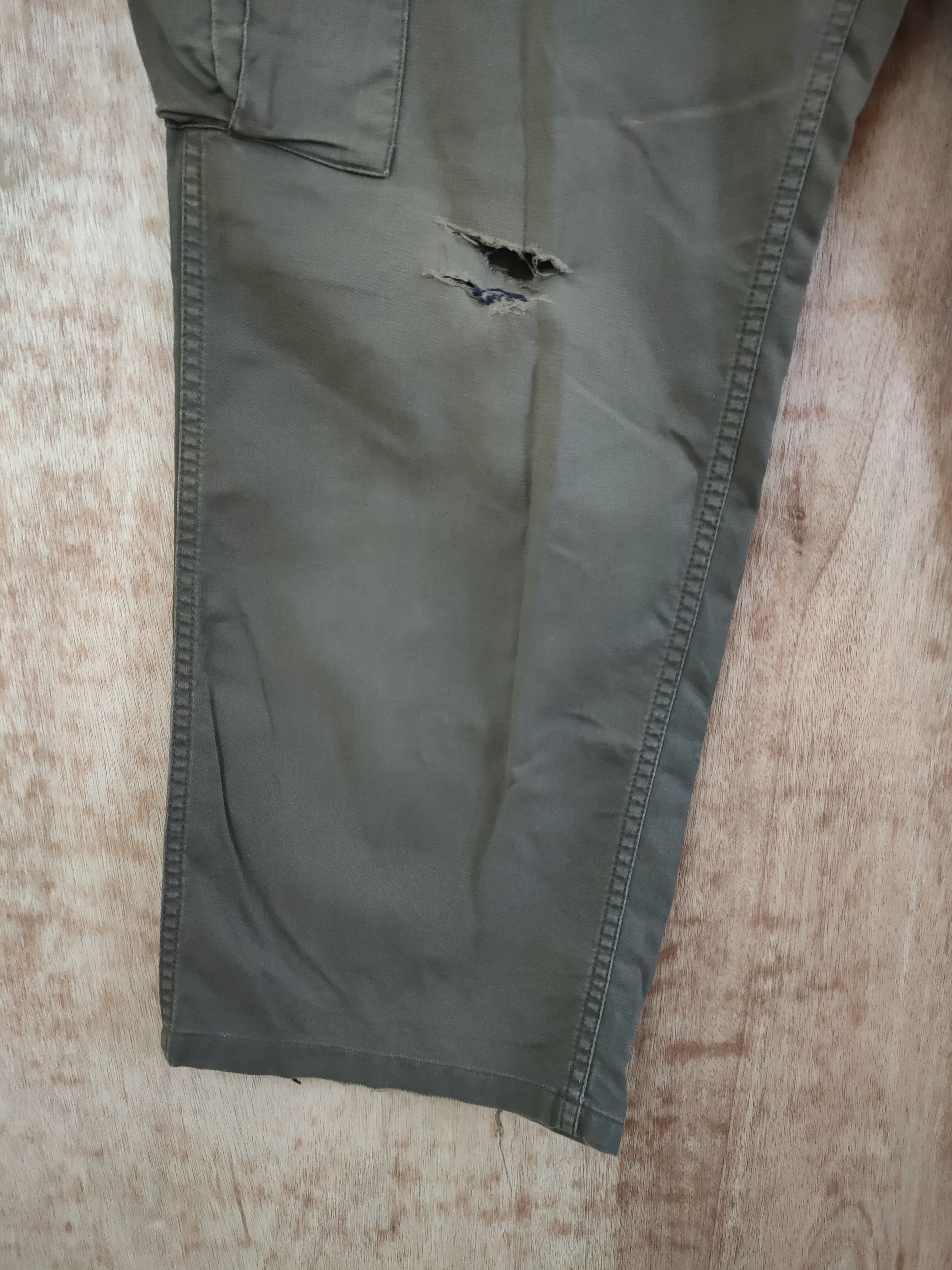 Carhartt DL carhartt vintage distressed thrashed cargo pants #46-252t Size US 33 - 2 Thumbnail