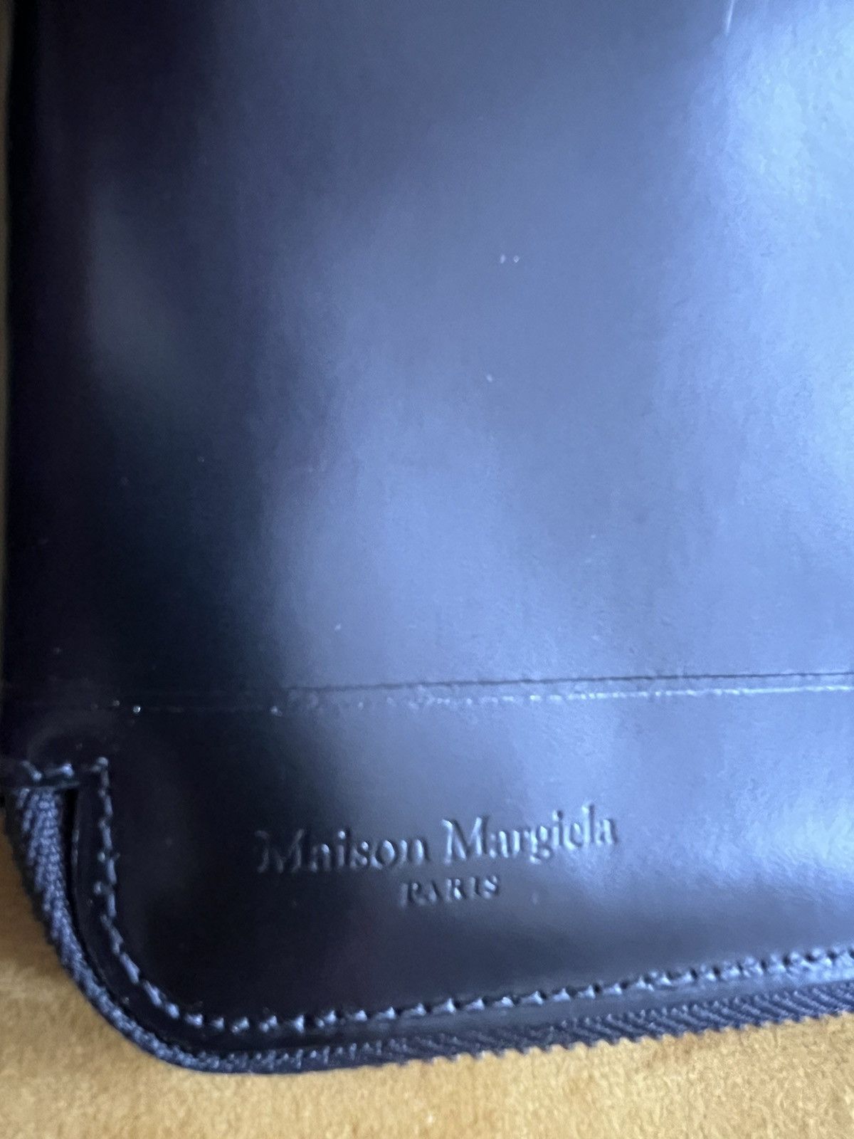 Maison Margiela €350 glossy black leather organizer, made in Italy Size ONE SIZE - 13 Thumbnail