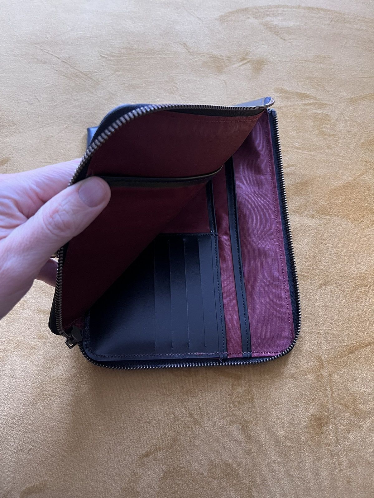 Maison Margiela €350 glossy black leather organizer, made in Italy Size ONE SIZE - 3 Thumbnail